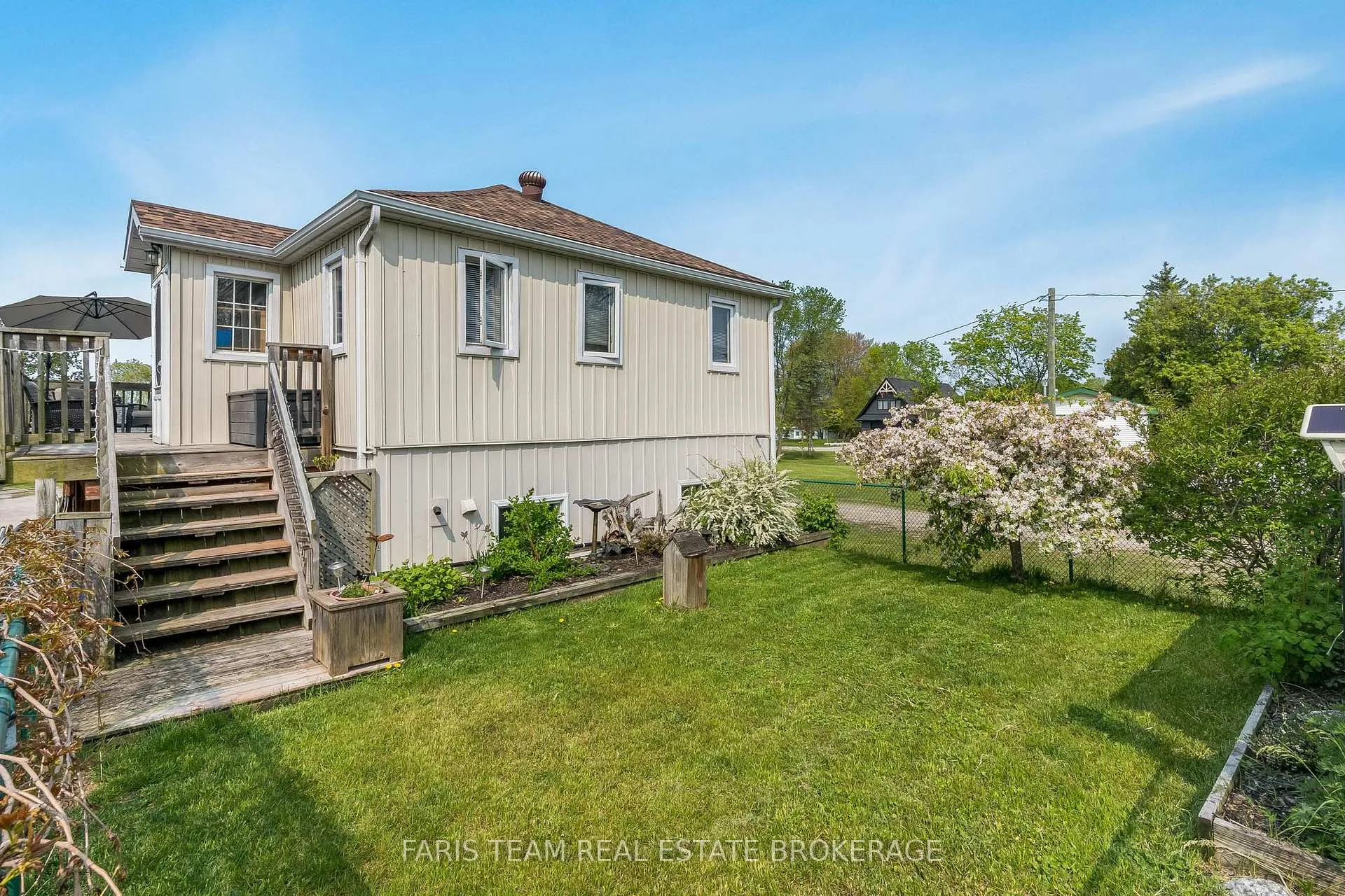 Photo 19 of 5632 Penetanguishene Road, Springwater, Elmvale — HOMEH