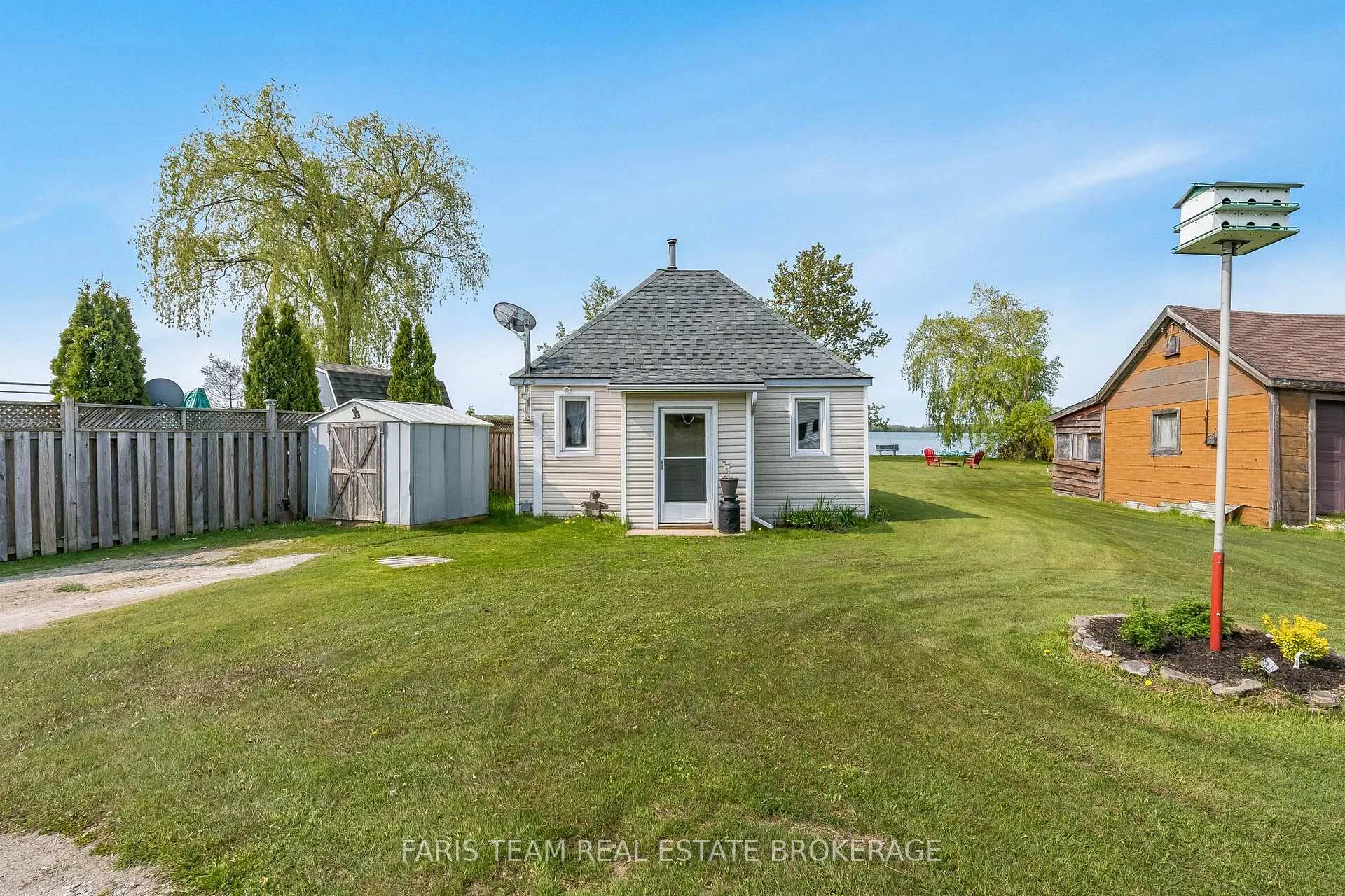 Photo 23 of 5632 Penetanguishene Road, Springwater, Elmvale — HOMEH