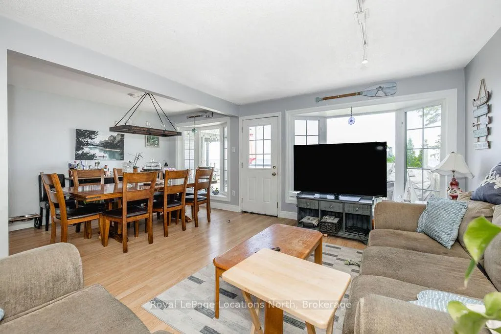 Photo 17 of 2222 Shore Lane, Wasaga Beach — HOMEH