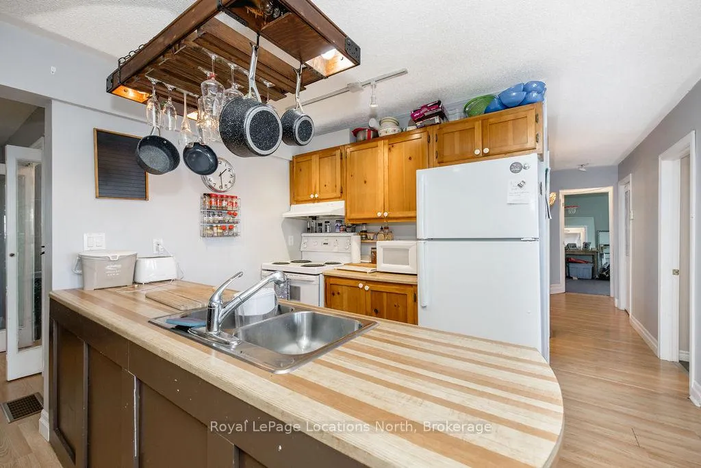 Photo 21 of 2222 Shore Lane, Wasaga Beach — HOMEH