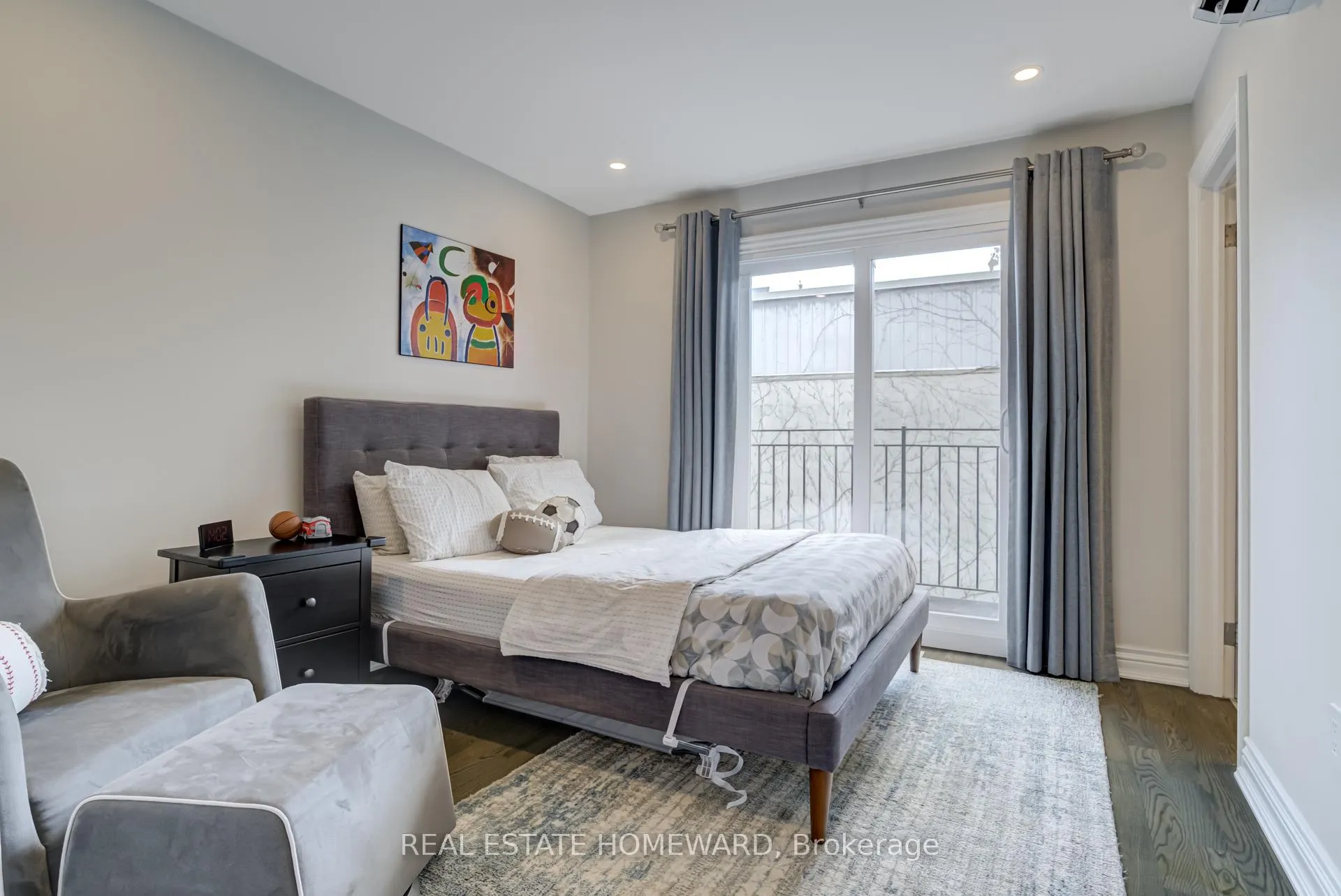 Photo 22 of 15C Alcorn Avenue, Toronto, Yonge-St. Clair — HOMEH
