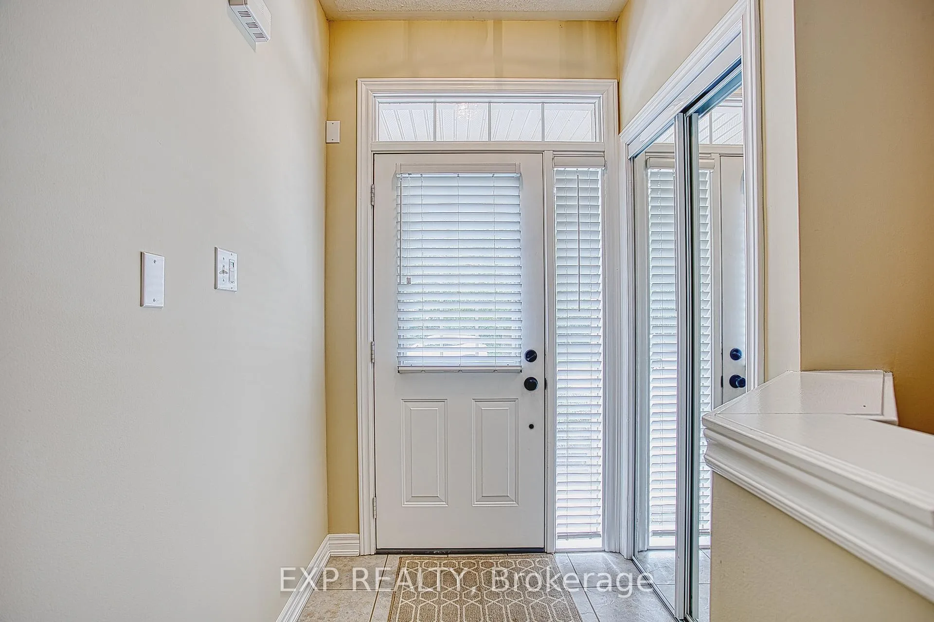 Photo 3 of 25 Hartland Road, Hamilton, Winona Park — HOMEH
