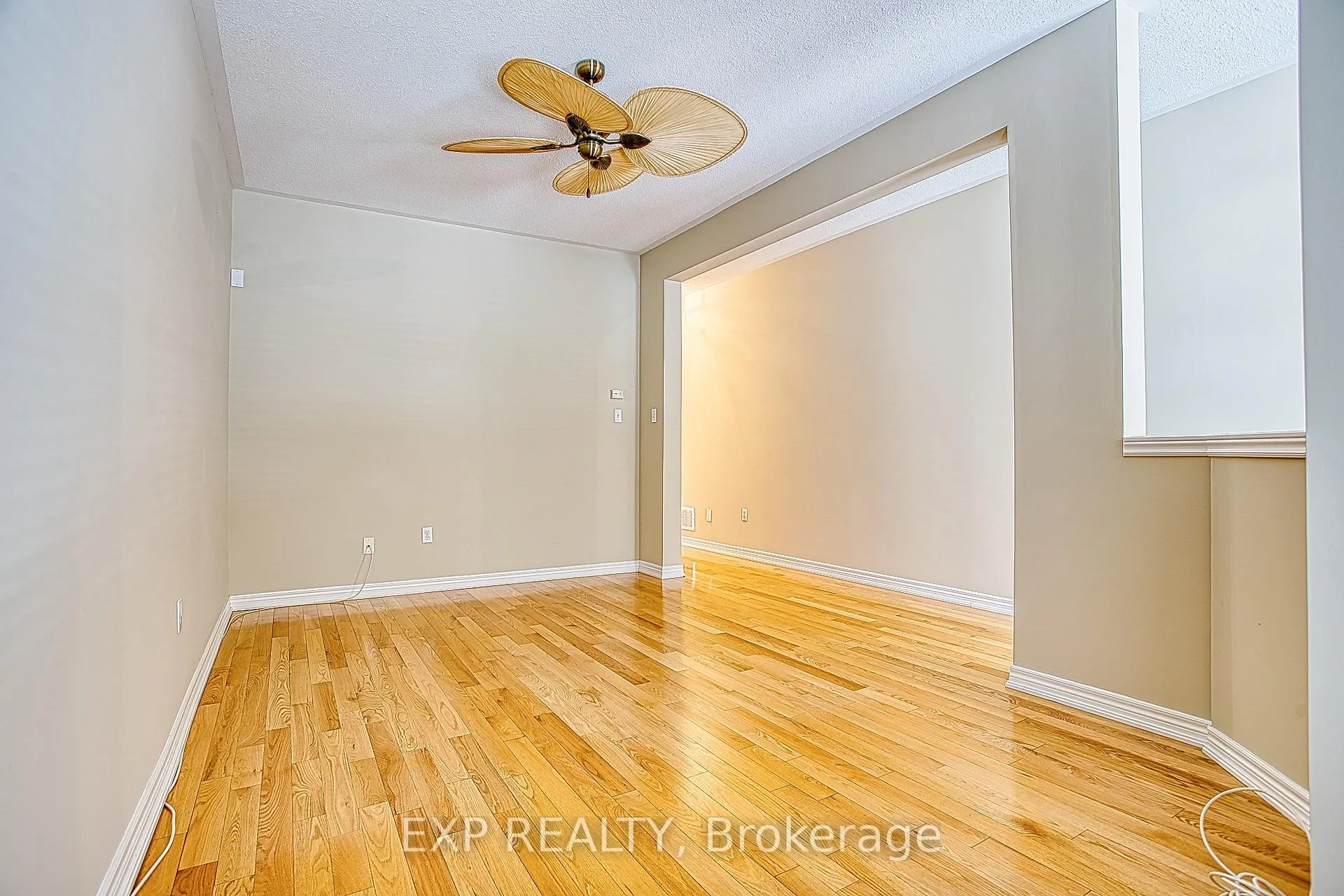 Photo 6 of 25 Hartland Road, Hamilton, Winona Park — HOMEH