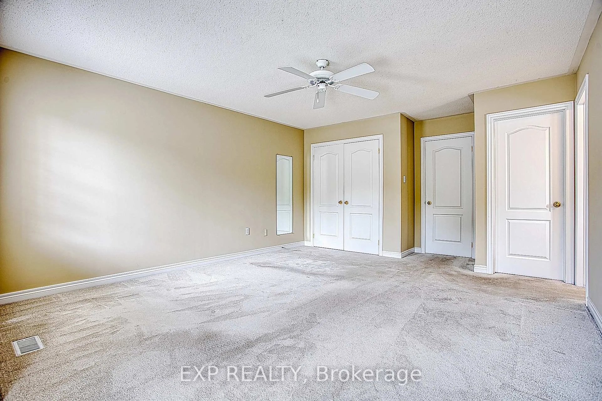 Photo 17 of 25 Hartland Road, Hamilton, Winona Park — HOMEH