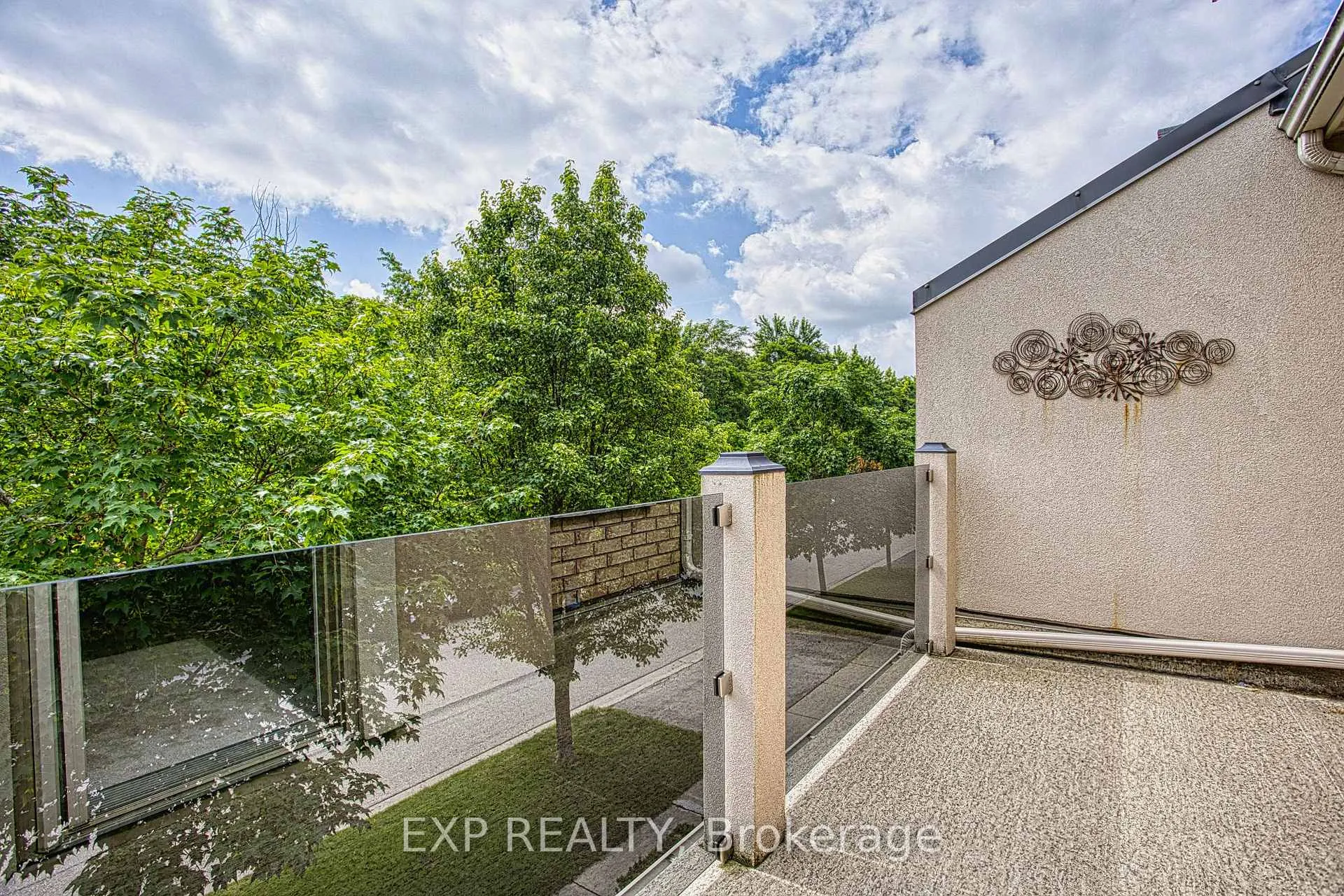 Photo 18 of 25 Hartland Road, Hamilton, Winona Park — HOMEH