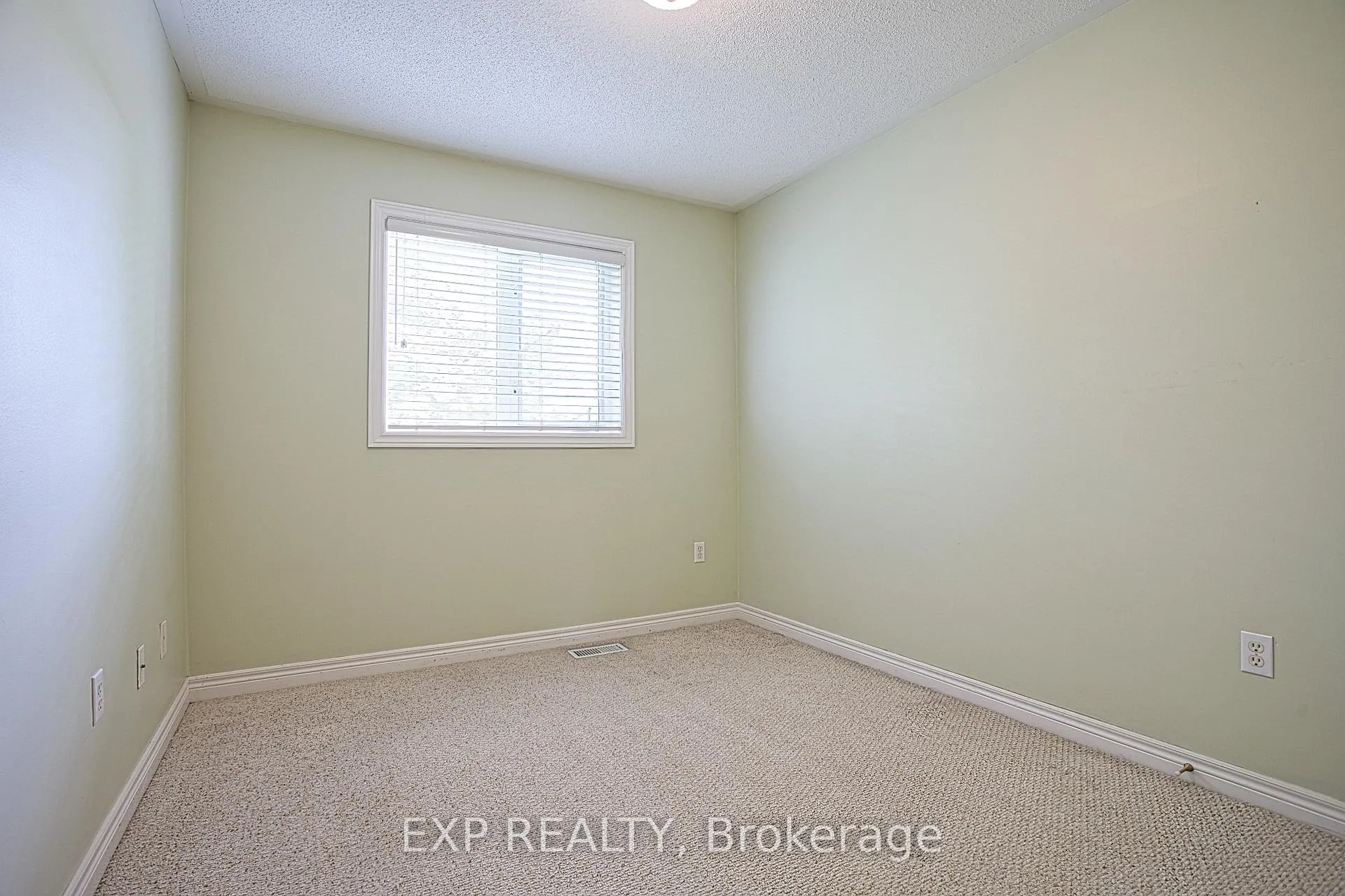 Photo 25 of 25 Hartland Road, Hamilton, Winona Park — HOMEH