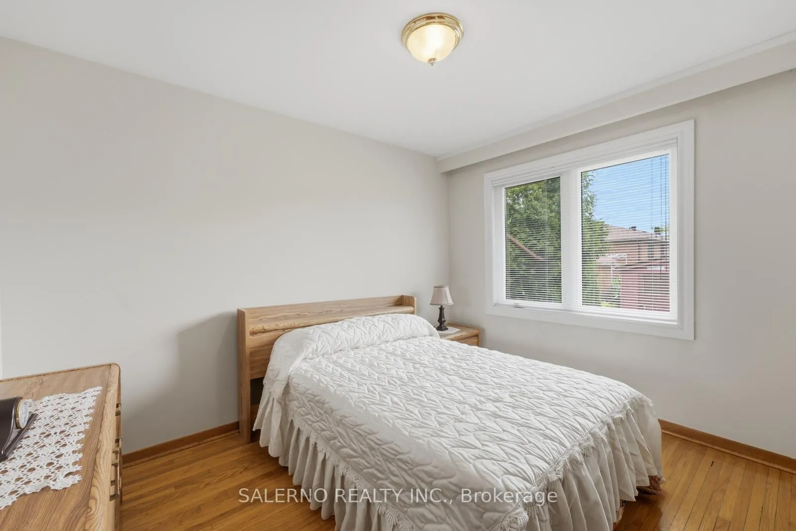 Photo 20 of 106 Whitburn Crescent, North York, Downsview-Roding-CFB — HOMEH
