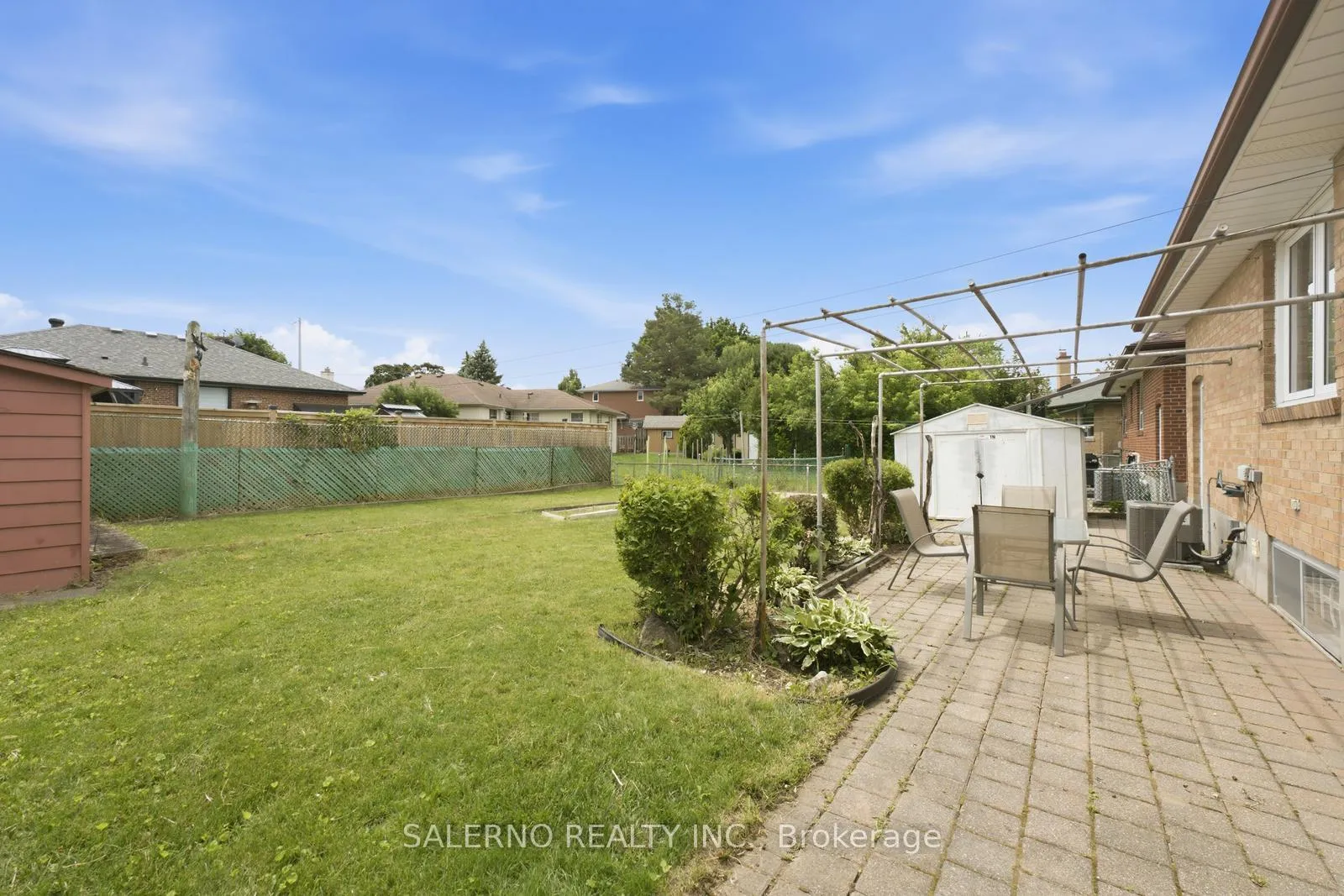 Photo 42 of 106 Whitburn Crescent, North York, Downsview-Roding-CFB — HOMEH