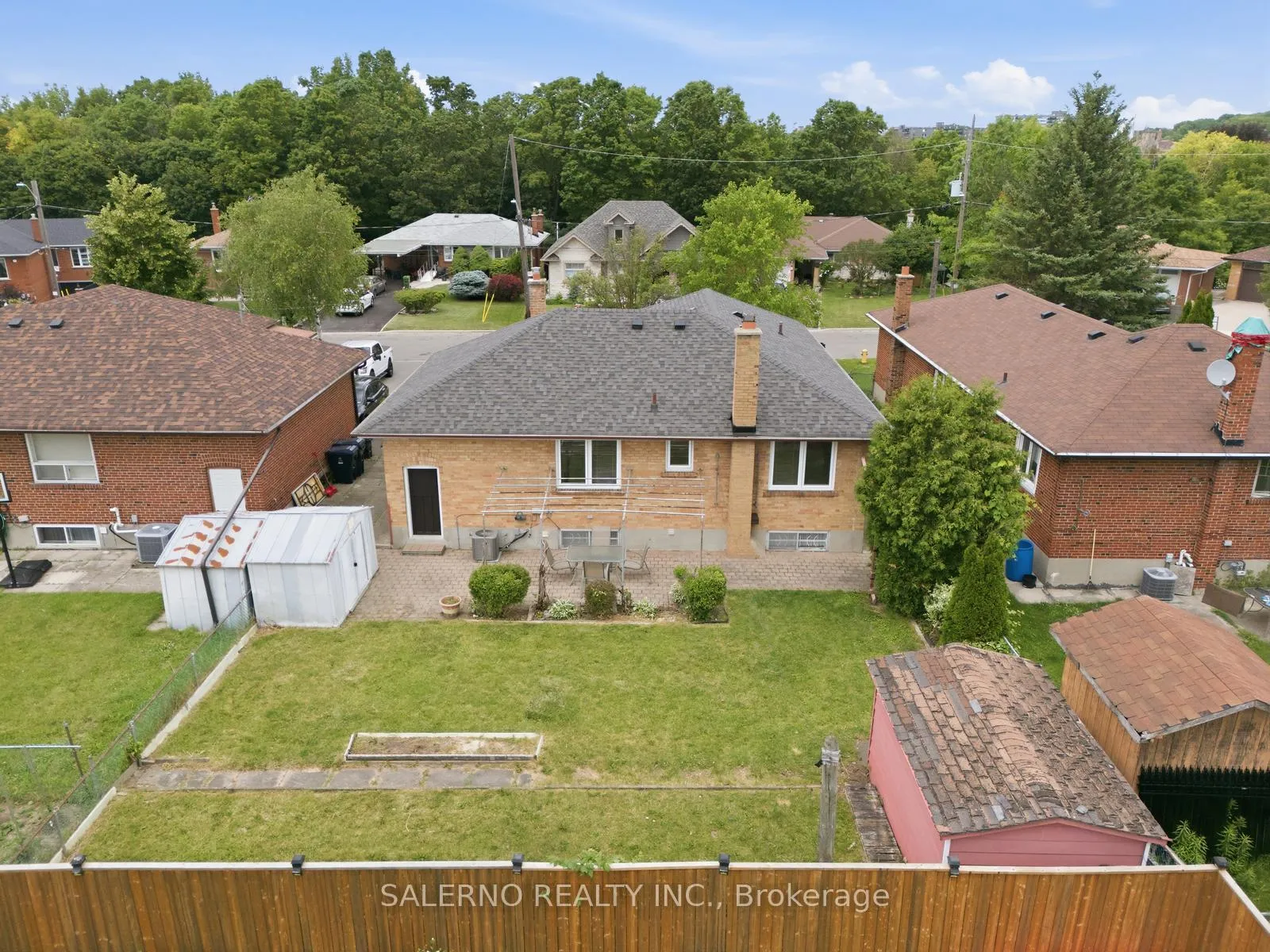 Photo 49 of 106 Whitburn Crescent, North York, Downsview-Roding-CFB — HOMEH