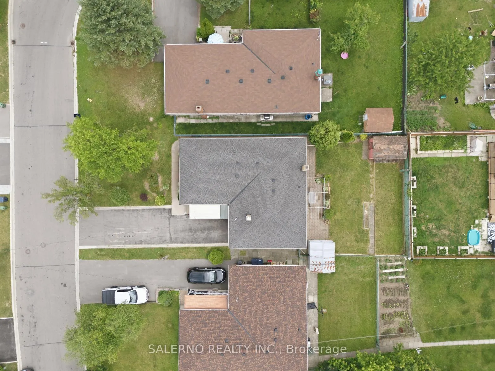 Photo 50 of 106 Whitburn Crescent, North York, Downsview-Roding-CFB — HOMEH
