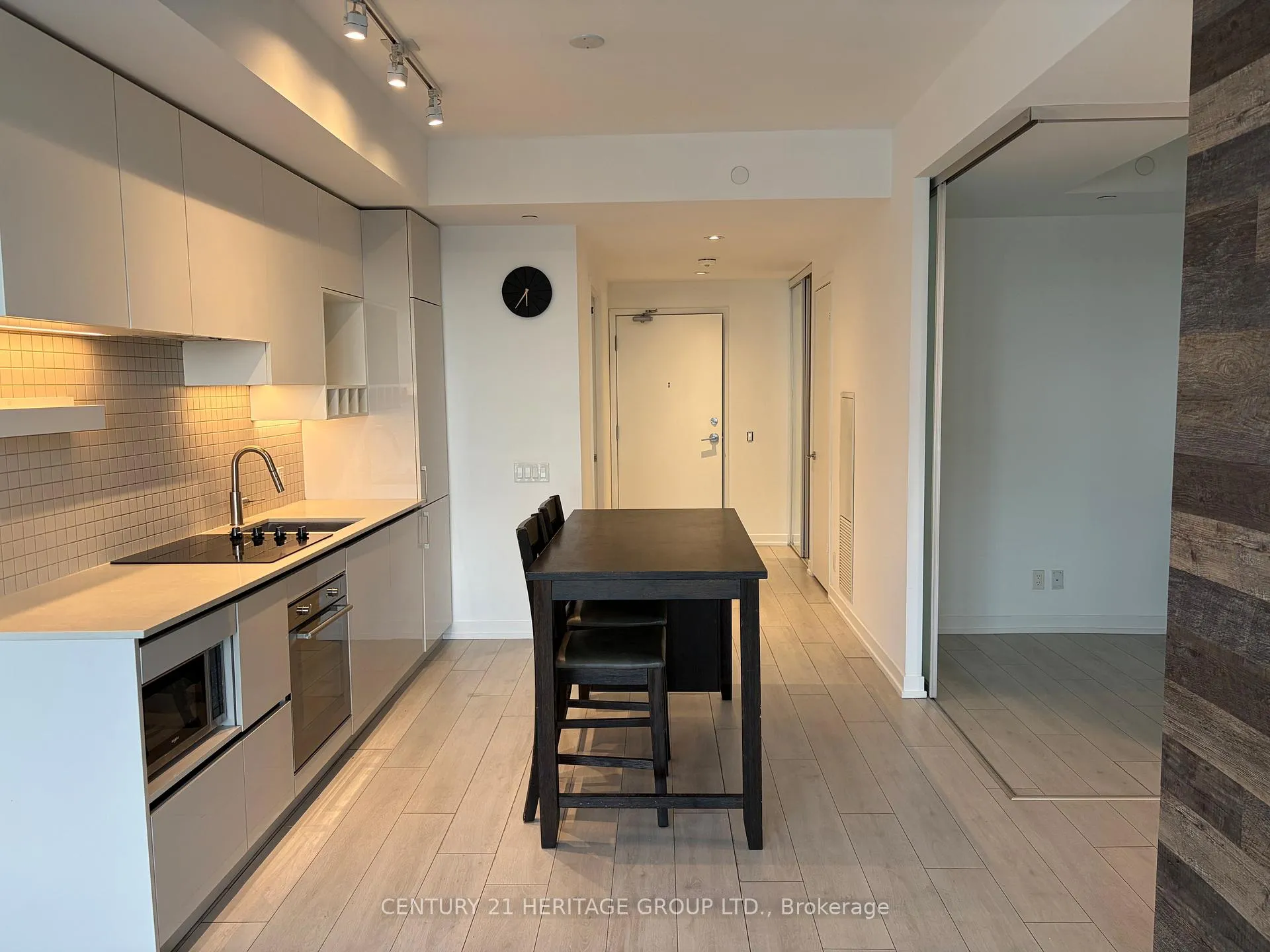 Photo 5 of Unit 6001, 5 Buttermill Avenue, Vaughan, Vaughan Corporate Centre — HOMEH
