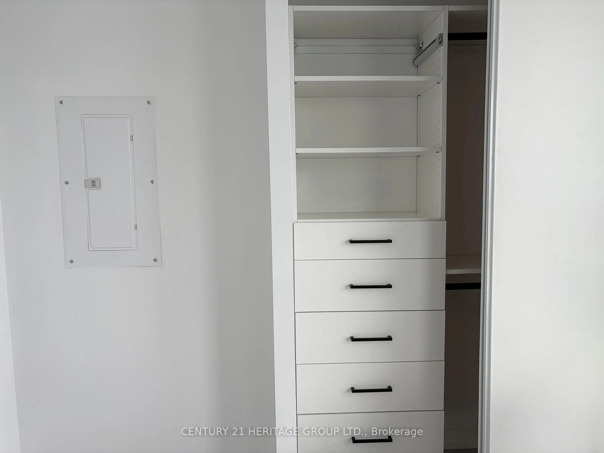 Photo 9 of Unit 6001, 5 Buttermill Avenue, Vaughan, Vaughan Corporate Centre — HOMEH
