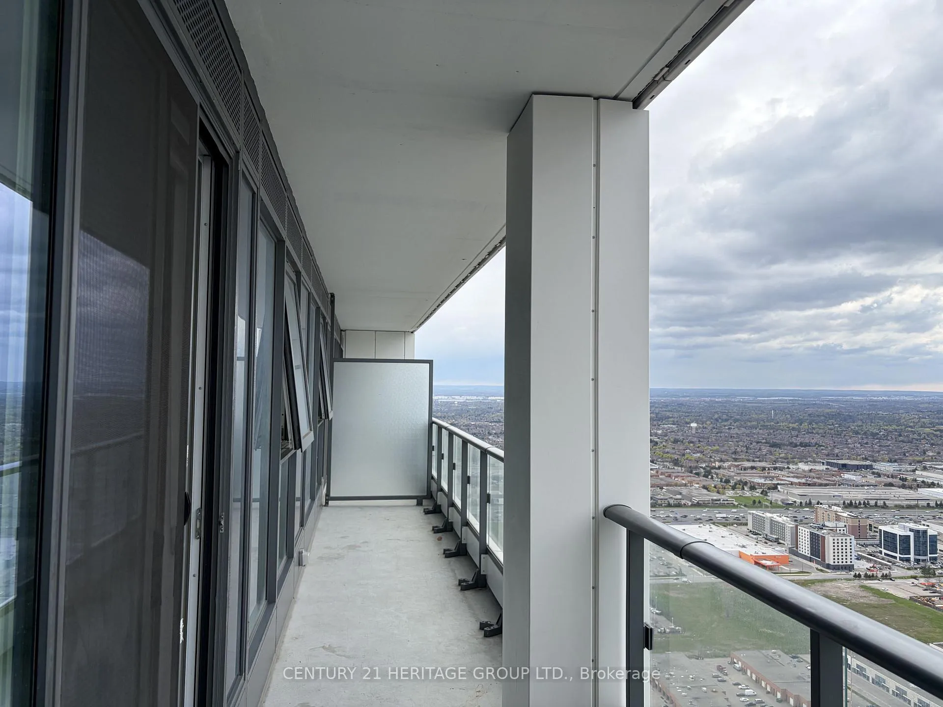 Photo 13 of Unit 6001, 5 Buttermill Avenue, Vaughan, Vaughan Corporate Centre — HOMEH