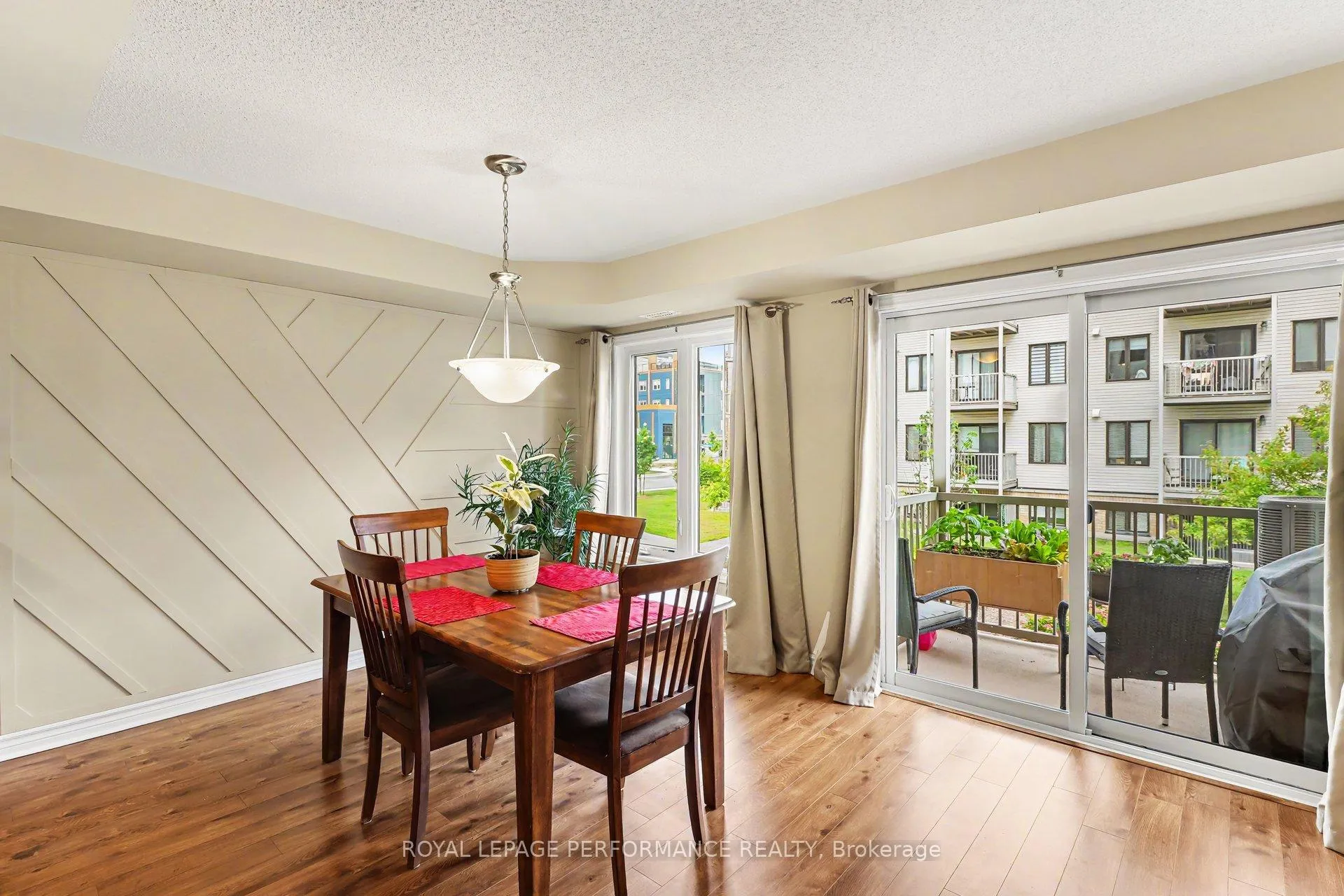 Photo 3 of Unit 3, 115 Bluestone Private, Ottawa, Avalon West — HOMEH