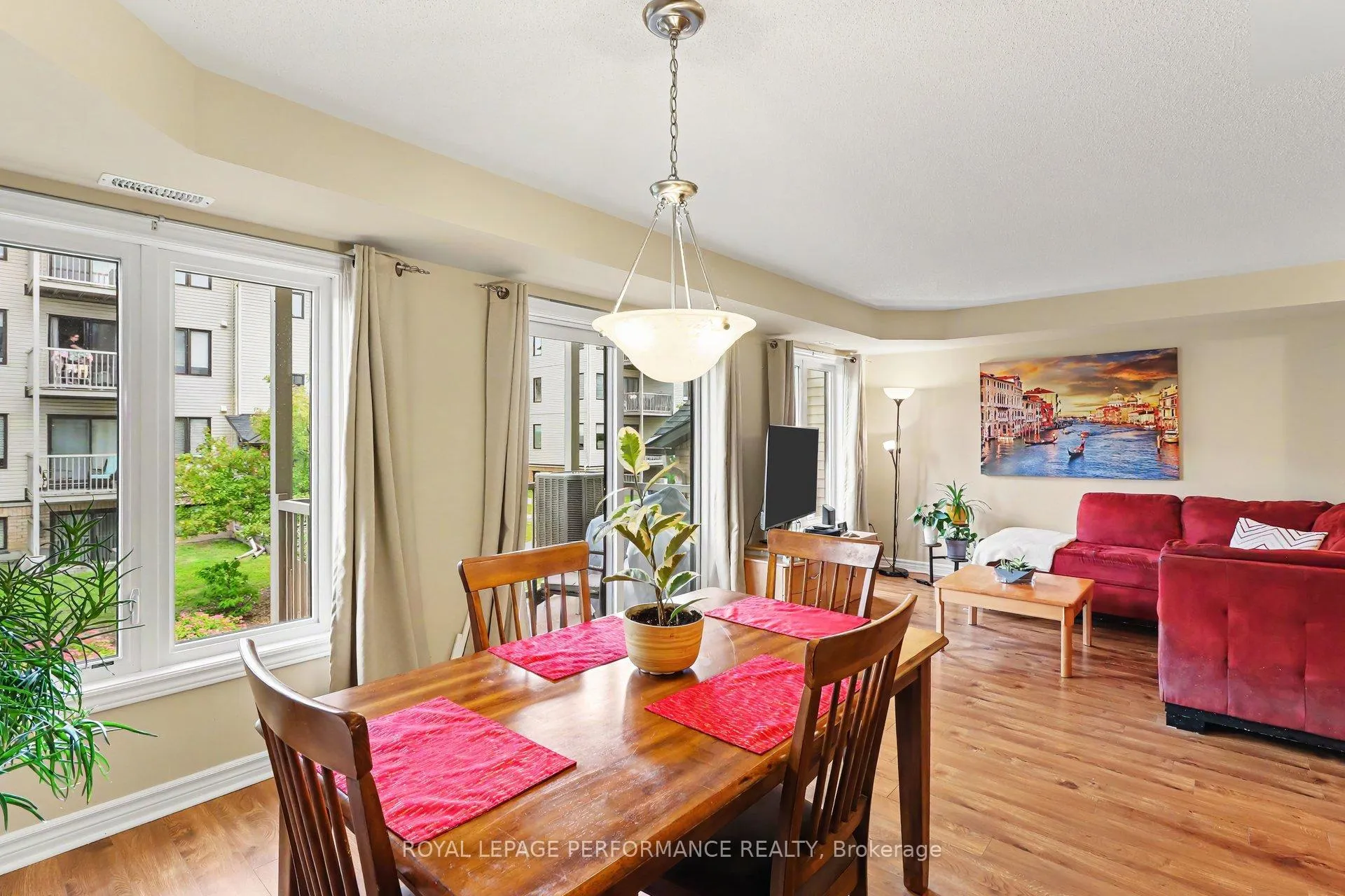 Photo 5 of Unit 3, 115 Bluestone Private, Ottawa, Avalon West — HOMEH
