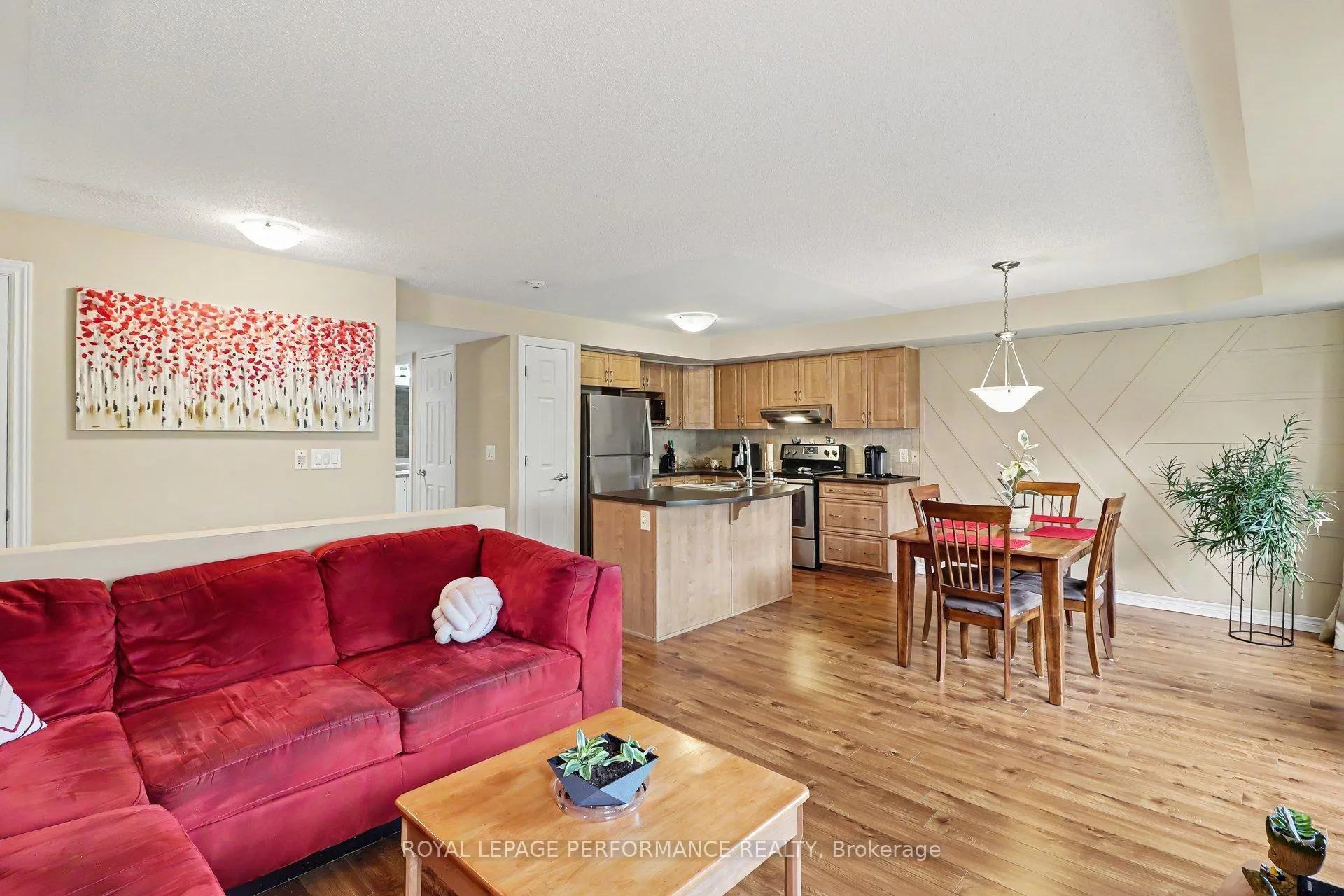 Photo 10 of Unit 3, 115 Bluestone Private, Ottawa, Avalon West — HOMEH