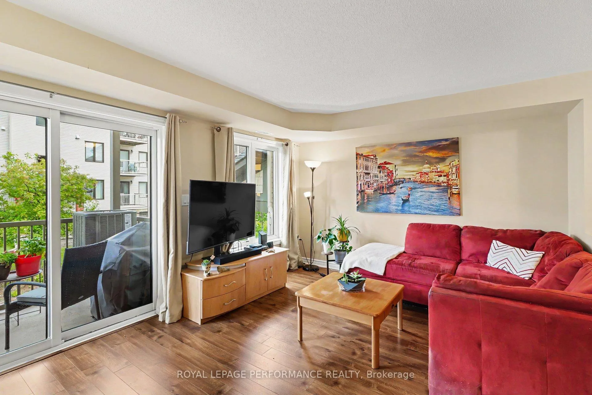 Photo 11 of Unit 3, 115 Bluestone Private, Ottawa, Avalon West — HOMEH