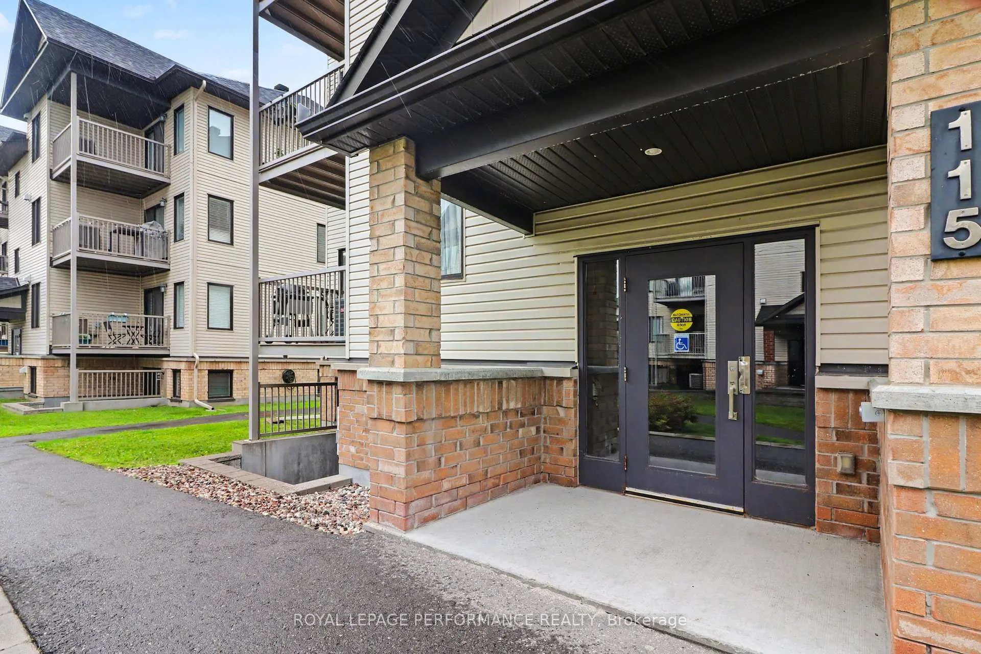 Photo 25 of Unit 3, 115 Bluestone Private, Ottawa, Avalon West — HOMEH