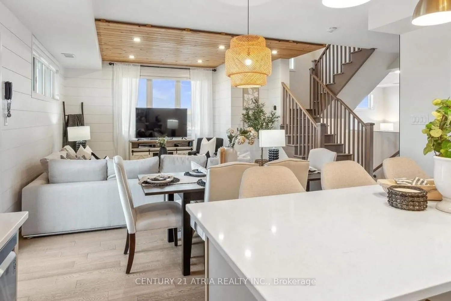Photo 4 of Unit 602, 1148 Dragonfly Avenue, Pickering, Rural Pickering — HOMEH