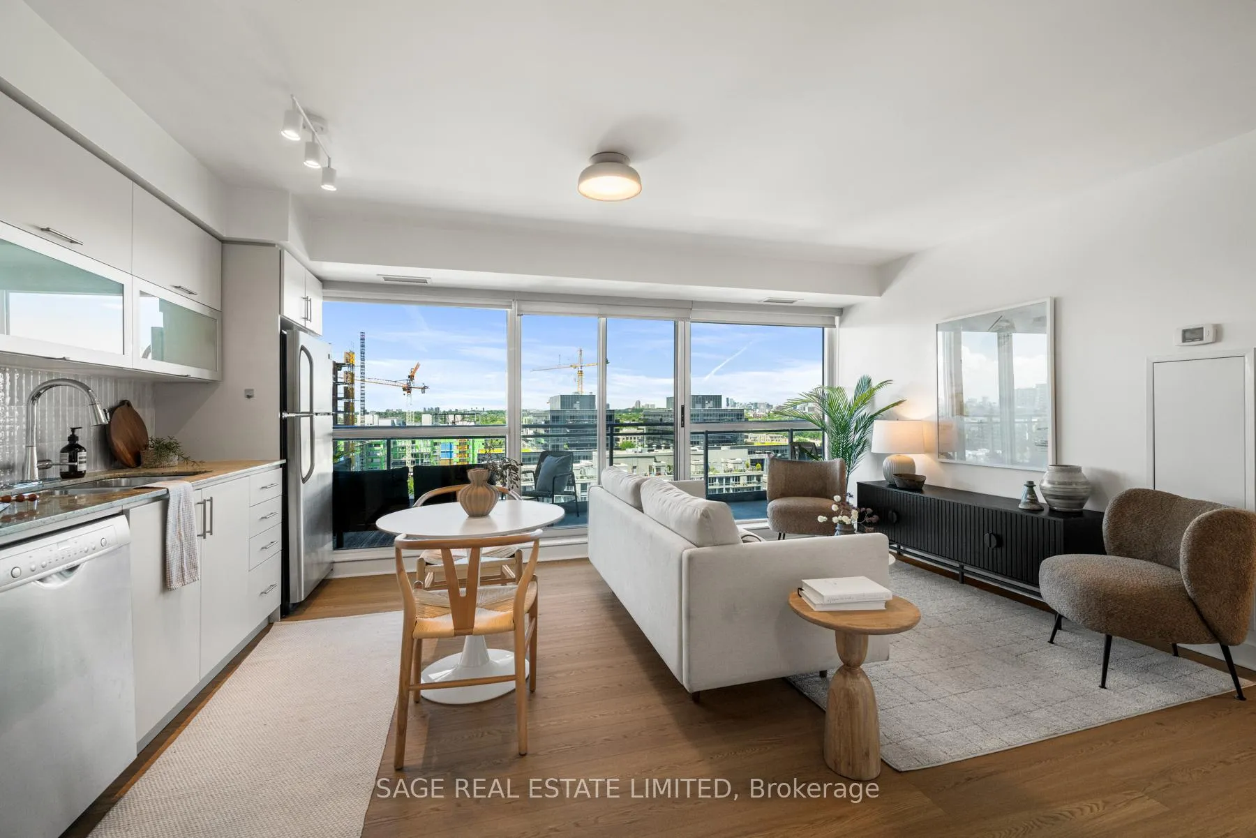 Photo 3 of Unit 1608, 100 Western Battery Road, Toronto, Niagara — HOMEH