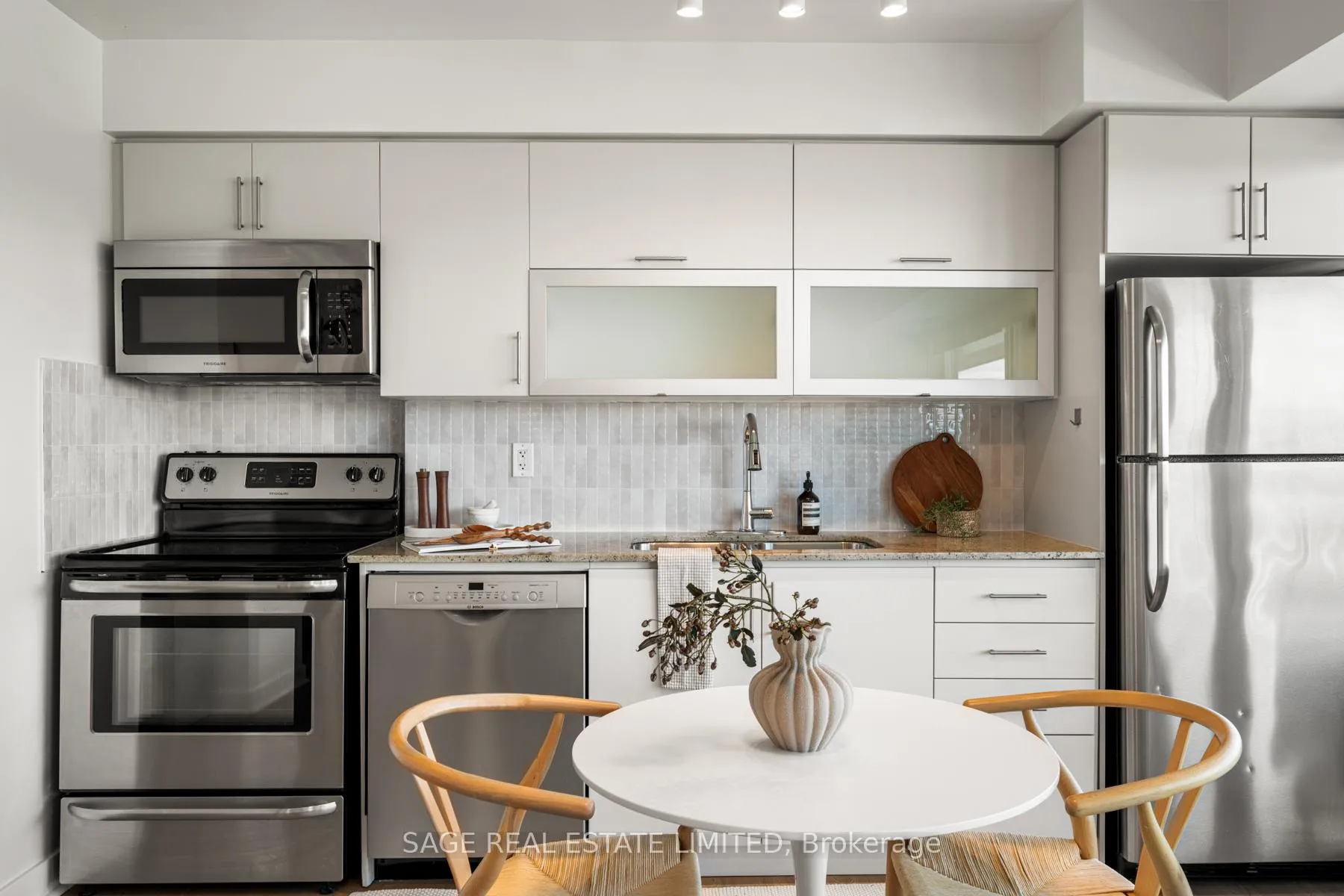 Photo 14 of Unit 1608, 100 Western Battery Road, Toronto, Niagara — HOMEH