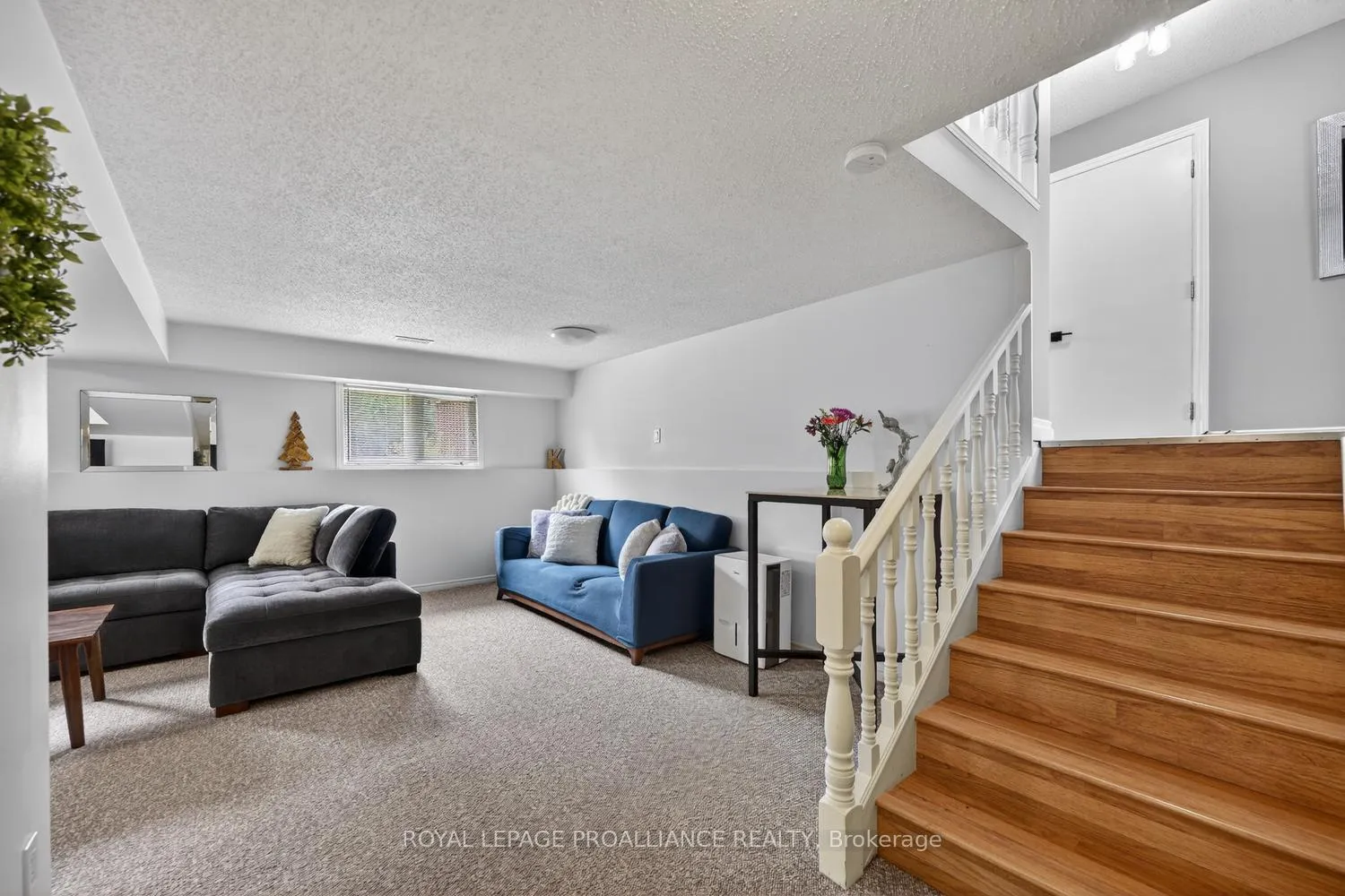 Photo 21 of 57 Cambridge Crescent, Brockville, Brockville — HOMEH