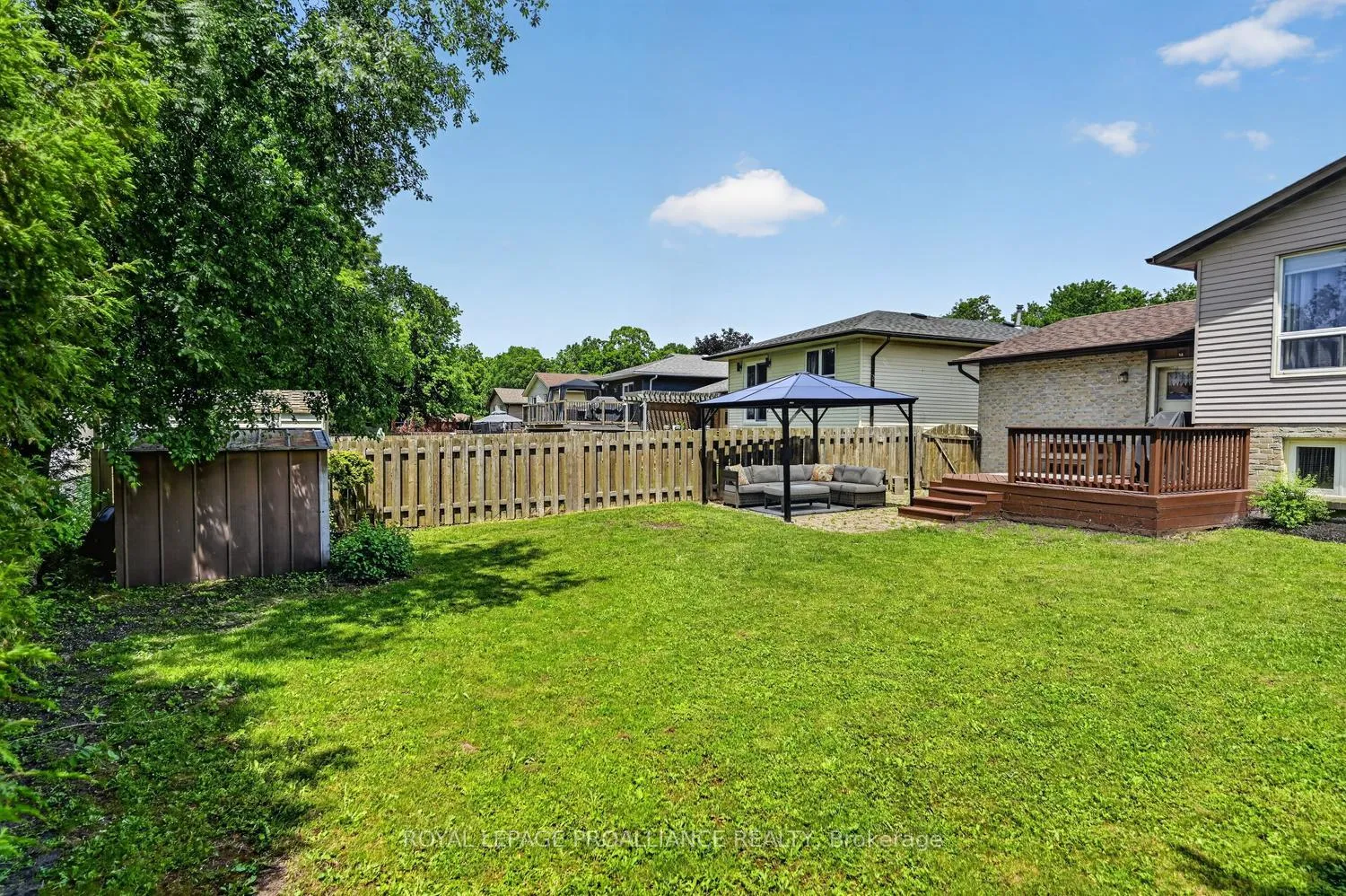 Photo 31 of 57 Cambridge Crescent, Brockville, Brockville — HOMEH