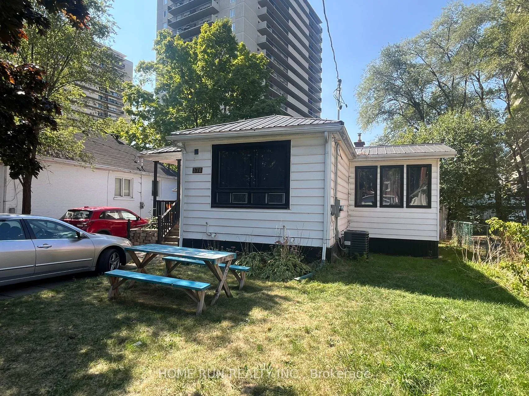 Photo 2 of 378 Enfield Avenue, Ottawa, Vanier — HOMEH