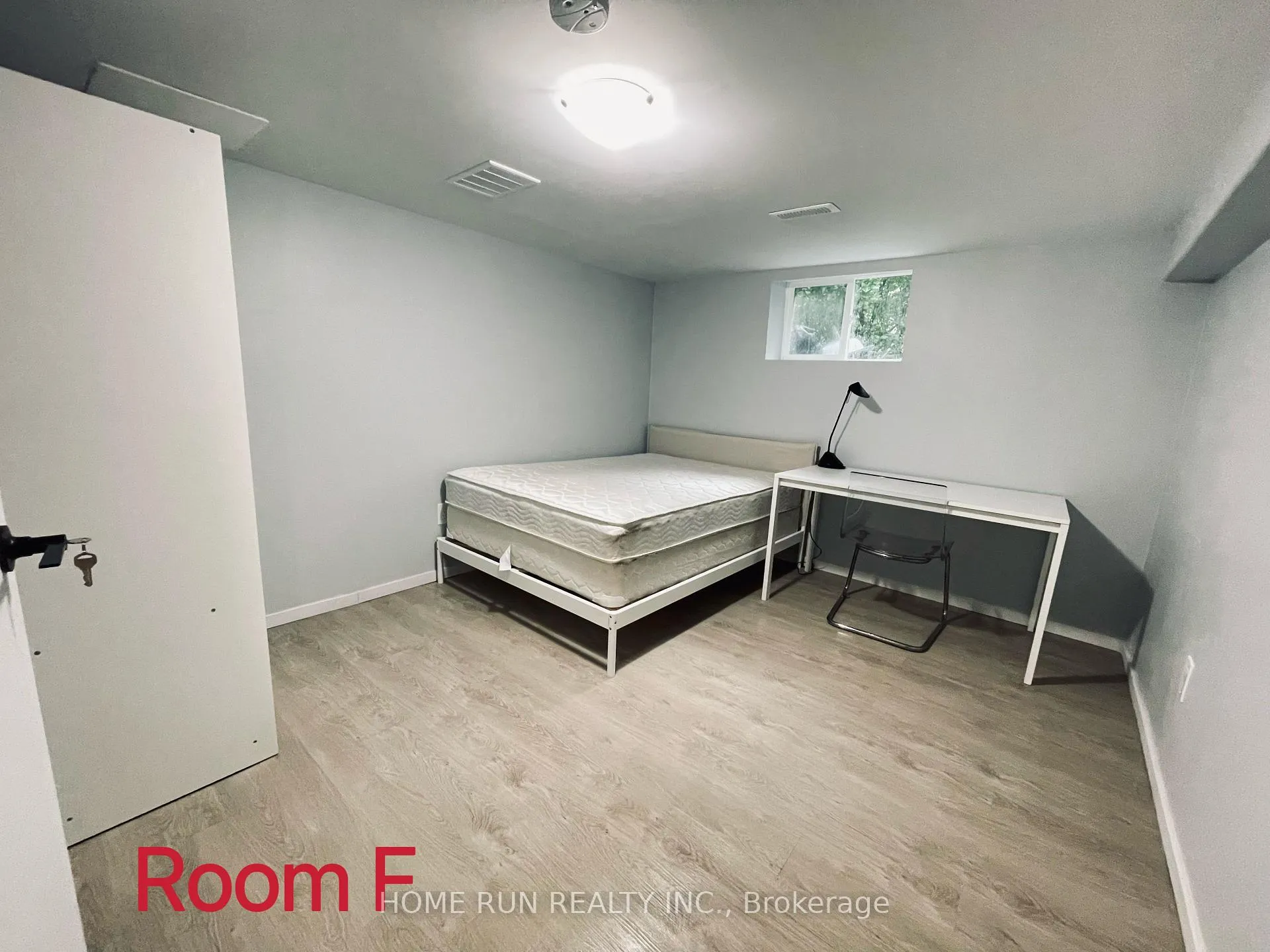 Photo 14 of 378 Enfield Avenue, Ottawa, Vanier — HOMEH