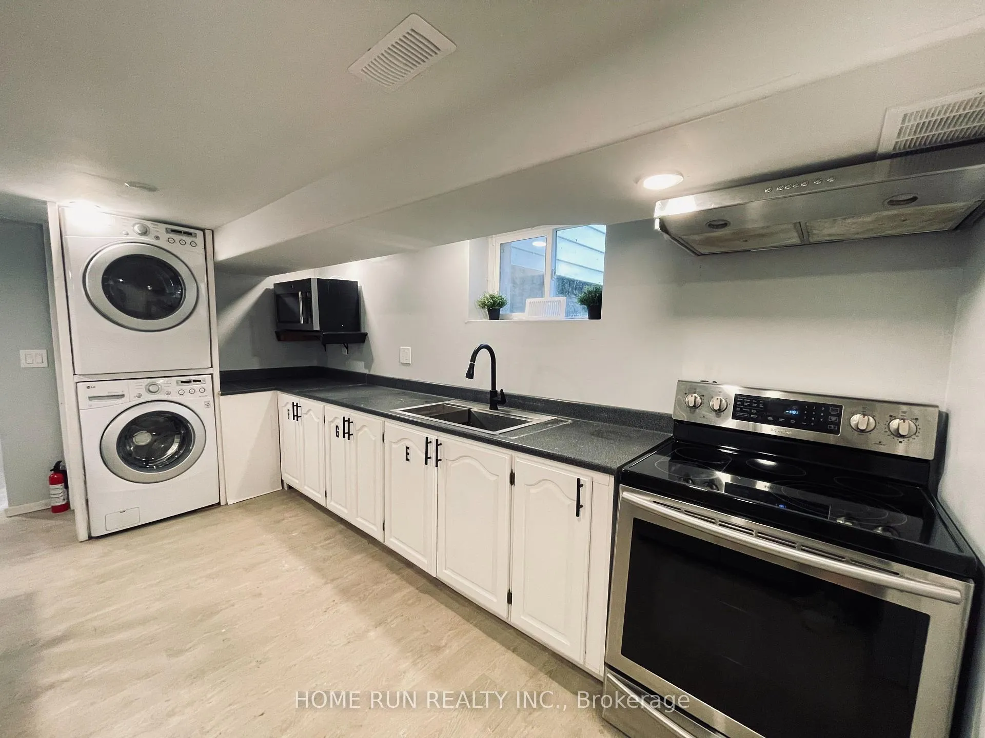 Photo 17 of 378 Enfield Avenue, Ottawa, Vanier — HOMEH