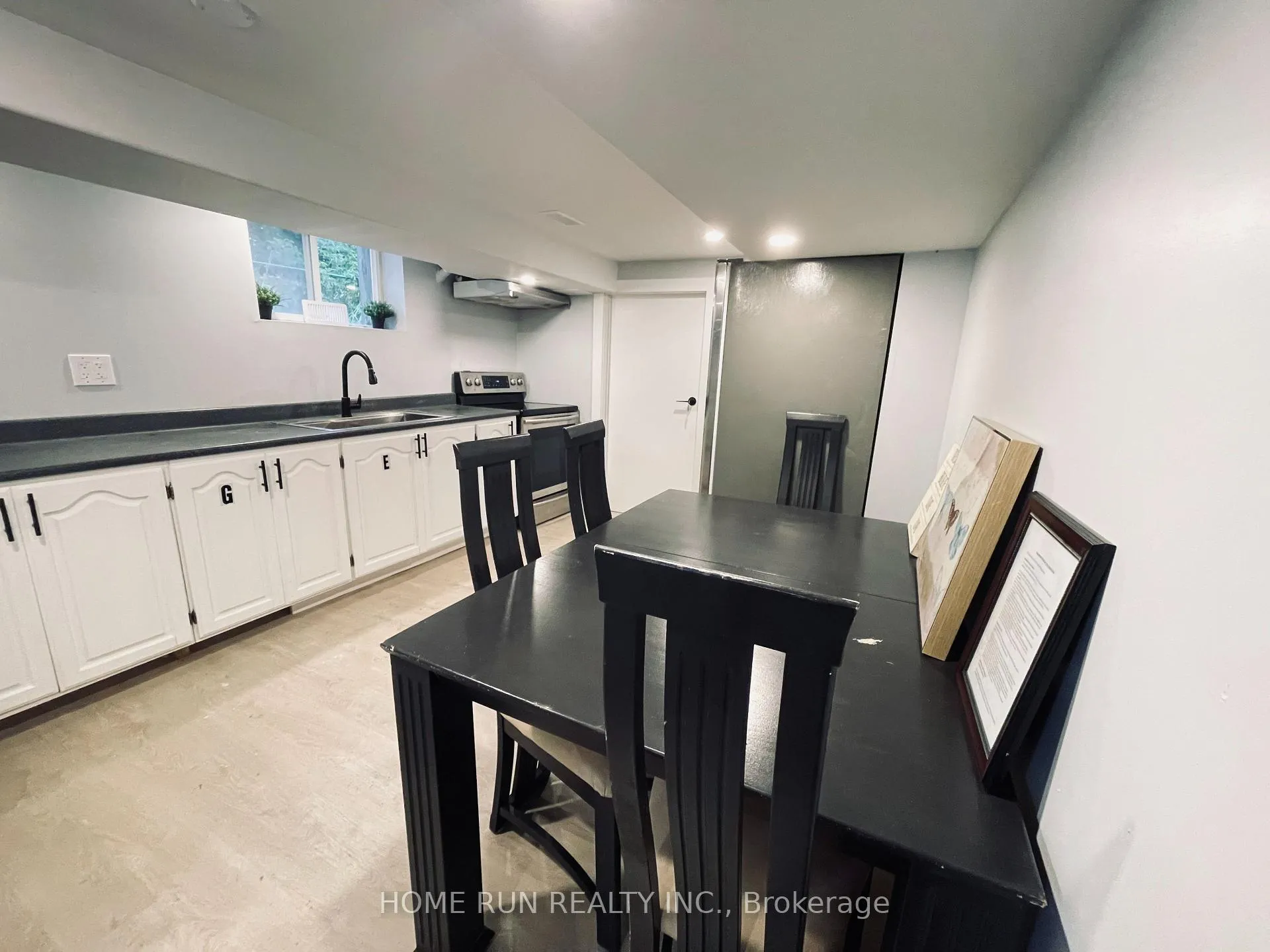 Photo 18 of 378 Enfield Avenue, Ottawa, Vanier — HOMEH