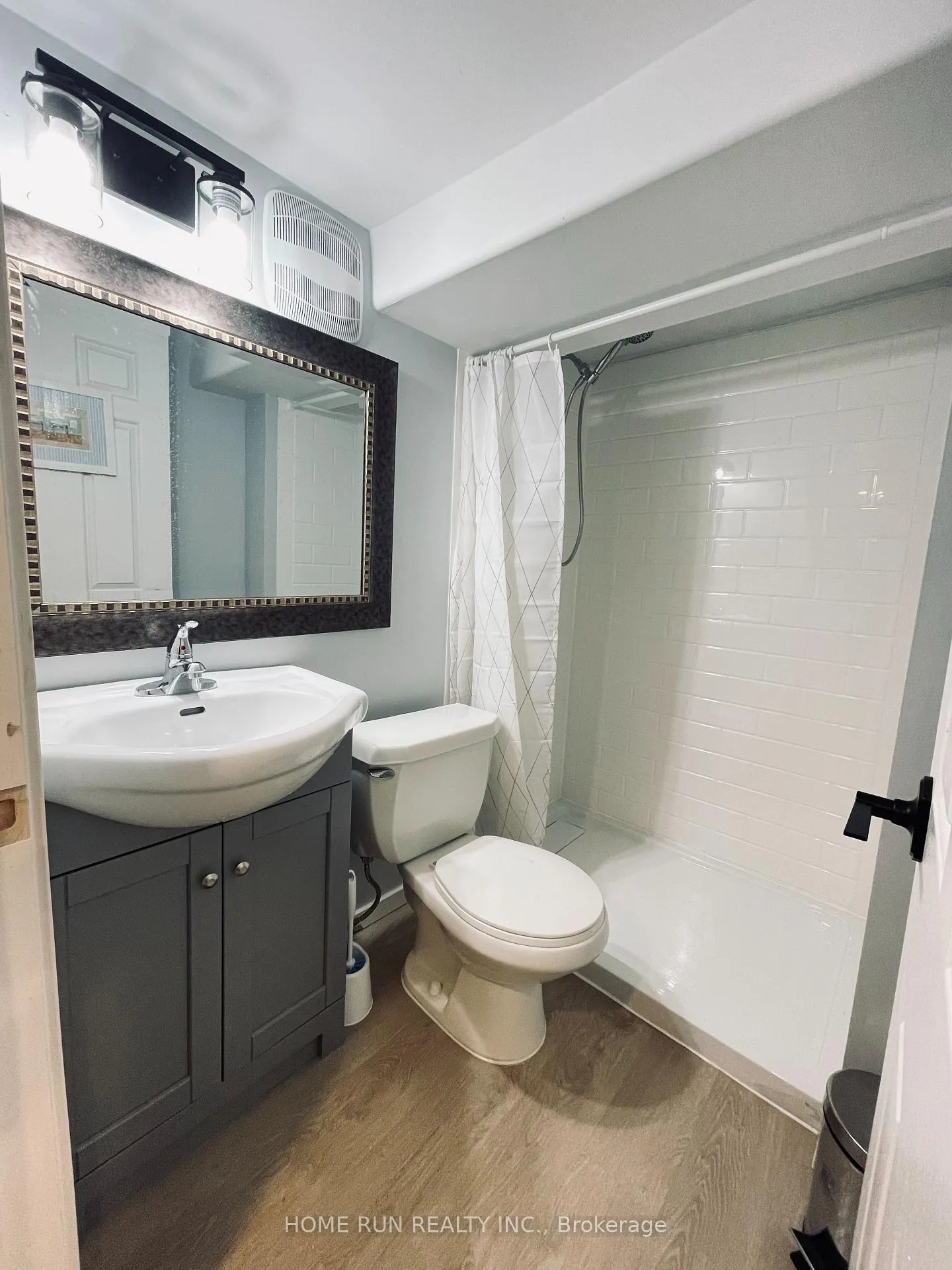 Photo 20 of 378 Enfield Avenue, Ottawa, Vanier — HOMEH