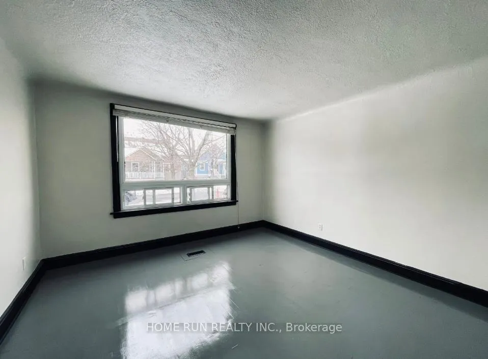 Photo 22 of 378 Enfield Avenue, Ottawa, Vanier — HOMEH