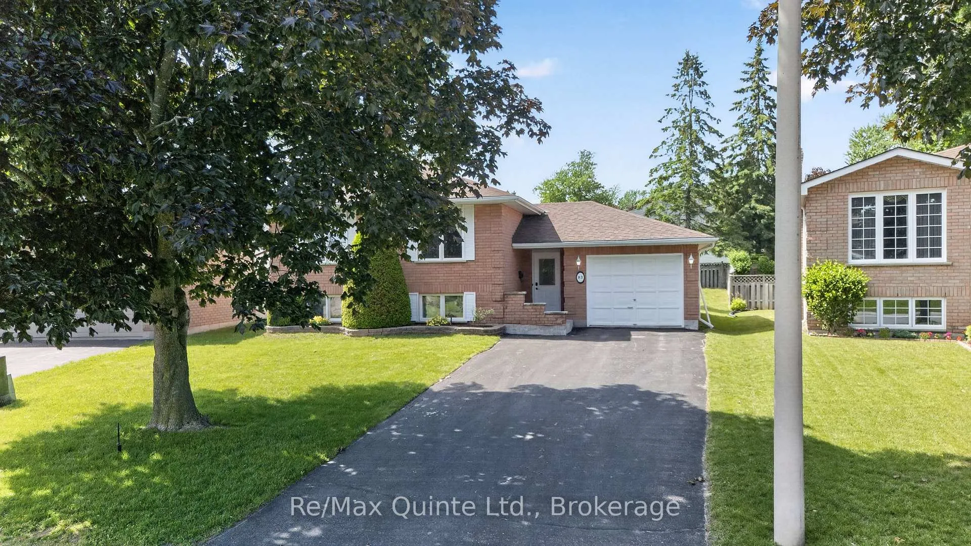 Photo 2 of 83 Parkview Heights, Quinte West, Trenton Ward — HOMEH