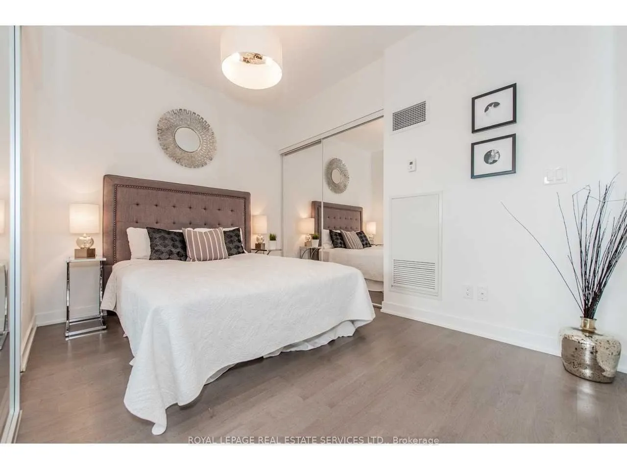 Photo 10 of Unit 418, 501 St Clair Avenue, Toronto, Casa Loma — HOMEH
