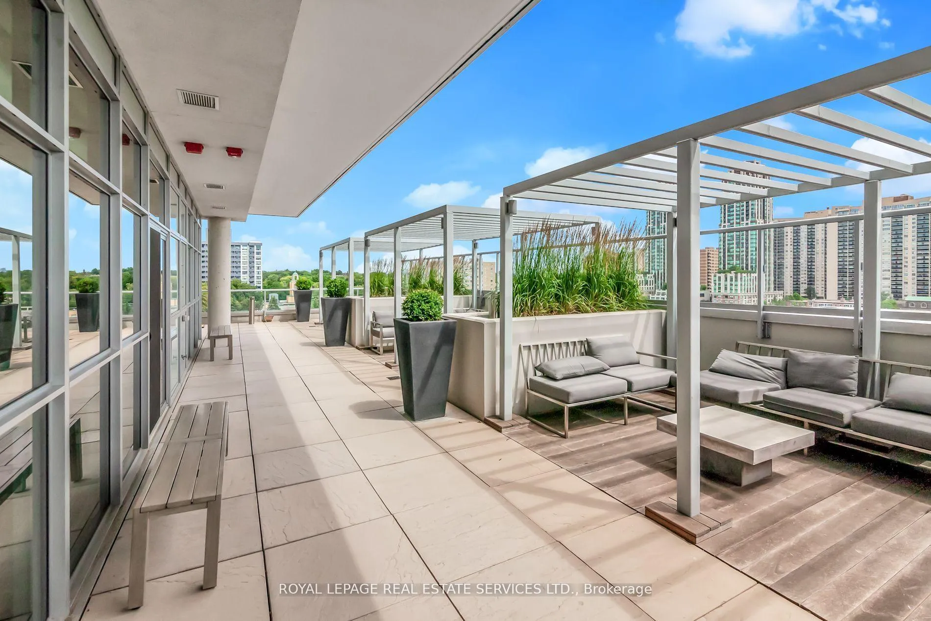 Photo 33 of Unit 418, 501 St Clair Avenue, Toronto, Casa Loma — HOMEH