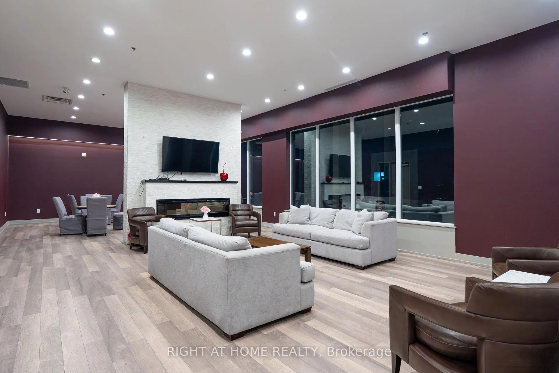 Photo 20 of Unit 313, 550 North Service Road, Grimsby, Grimsby Beach — HOMEH