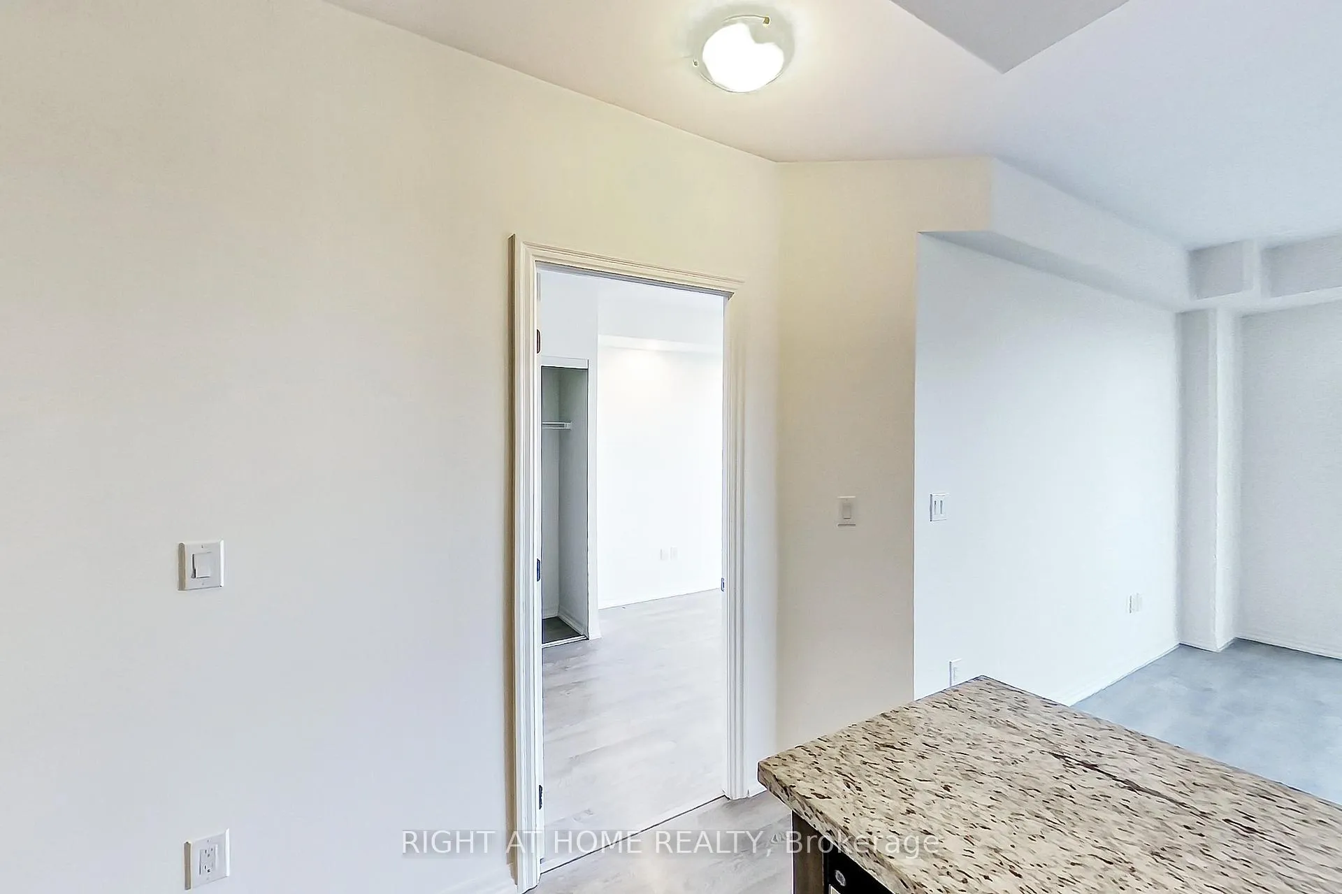 Photo 10 of Unit 207, 560 North Service Road, Grimsby, Grimsby Beach — HOMEH