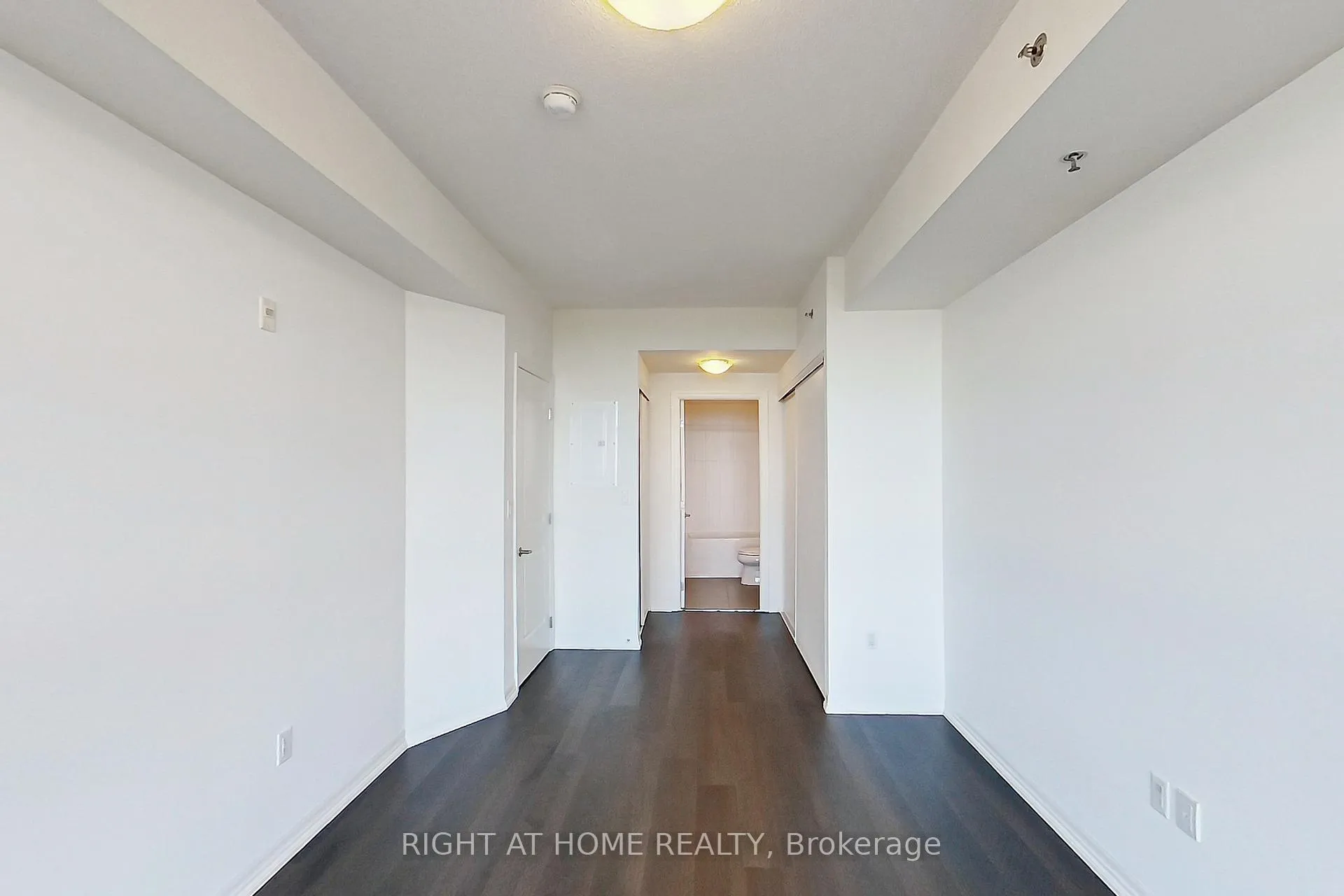 Photo 11 of Unit 807, 560 North Service Road, Grimsby, Grimsby Beach — HOMEH