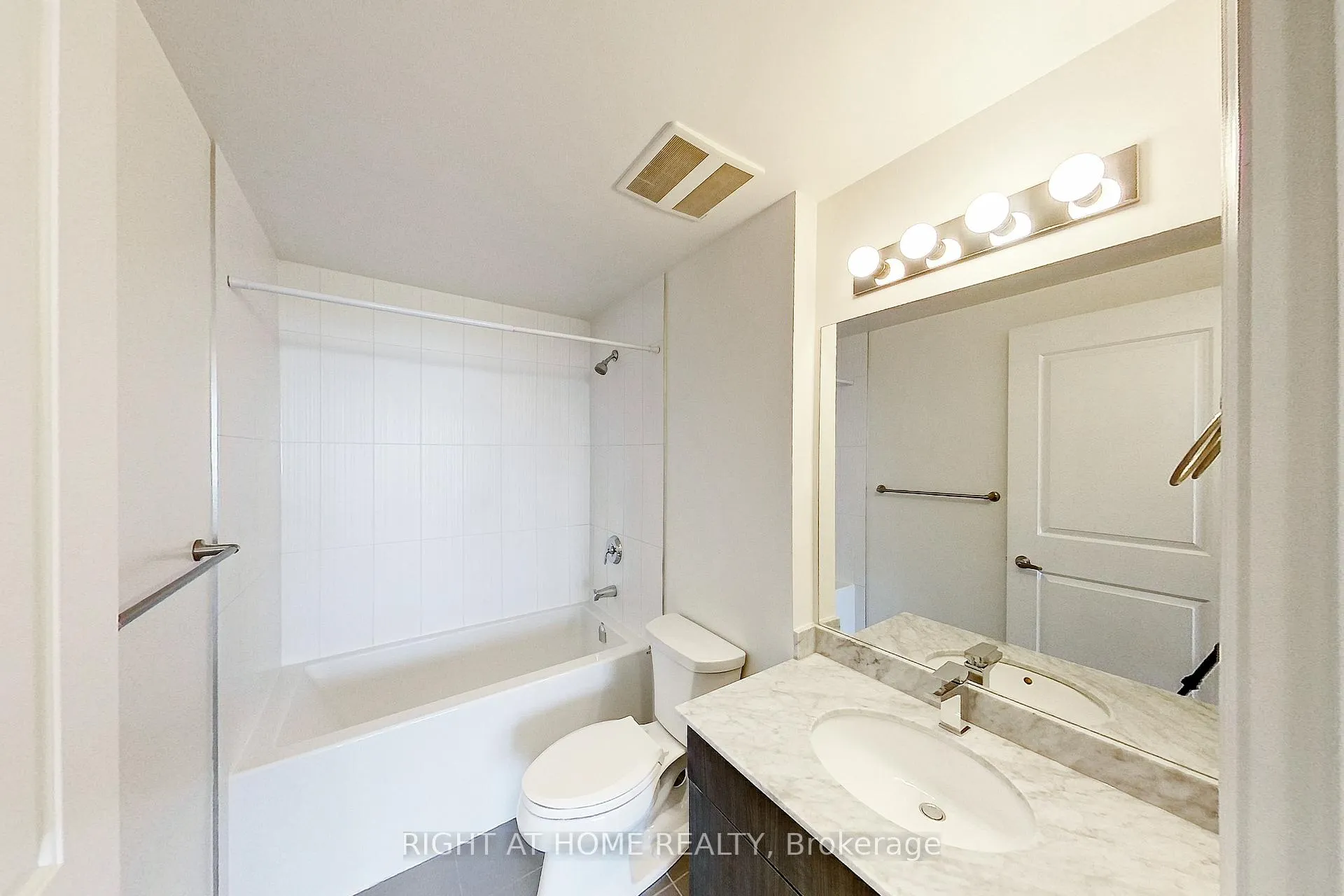 Photo 13 of Unit 807, 560 North Service Road, Grimsby, Grimsby Beach — HOMEH