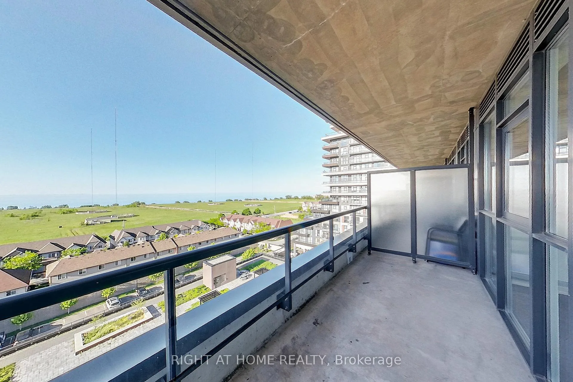 Photo 21 of Unit 807, 560 North Service Road, Grimsby, Grimsby Beach — HOMEH
