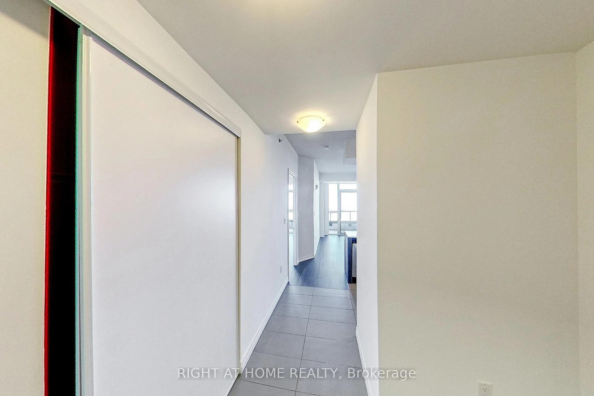 Photo 2 of Unit 807, 560 North Service Road, Grimsby, Grimsby Beach — HOMEH