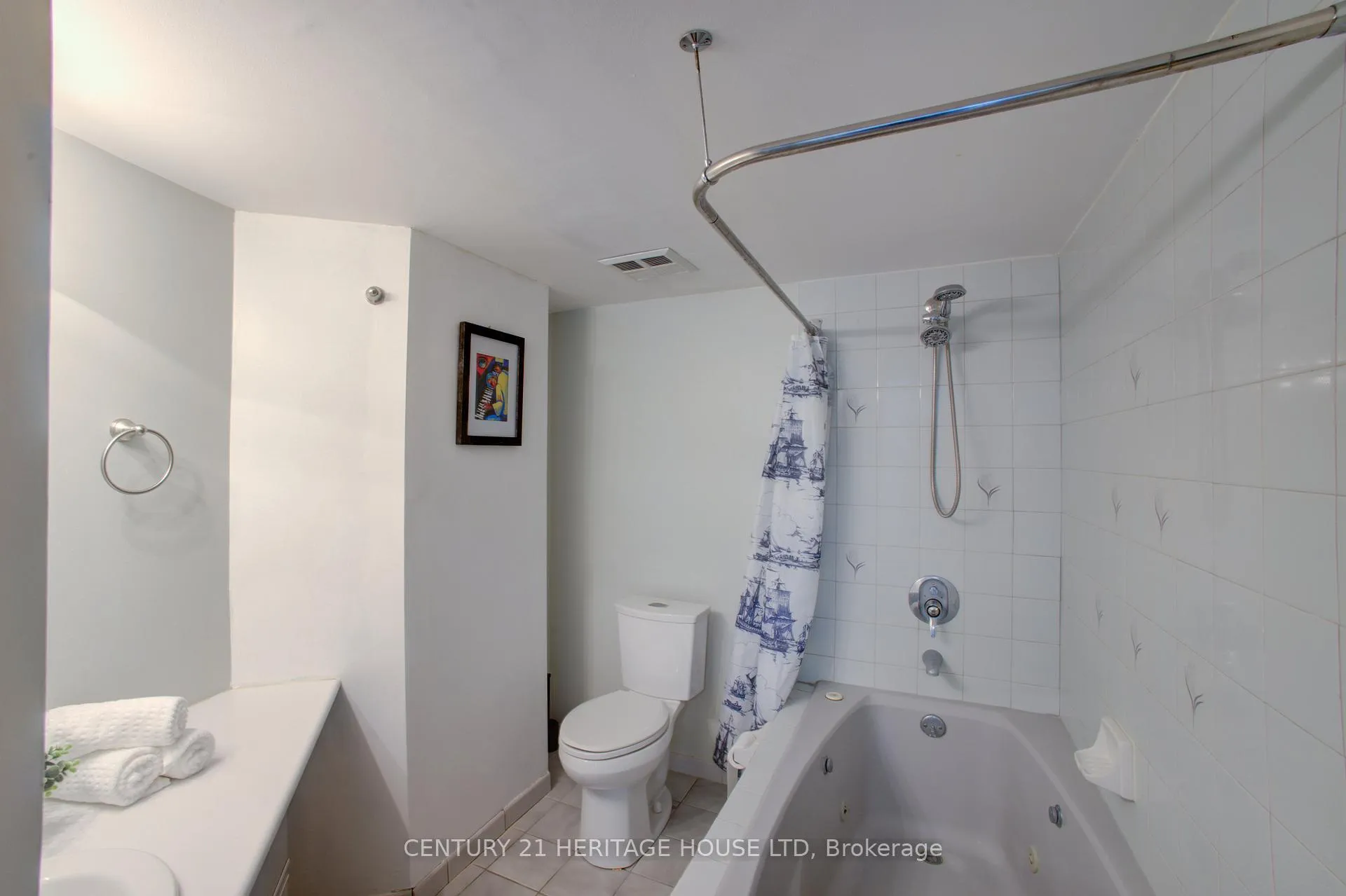 Photo 18 of Unit 305, 237 King Street W, Cambridge, Preston North — HOMEH