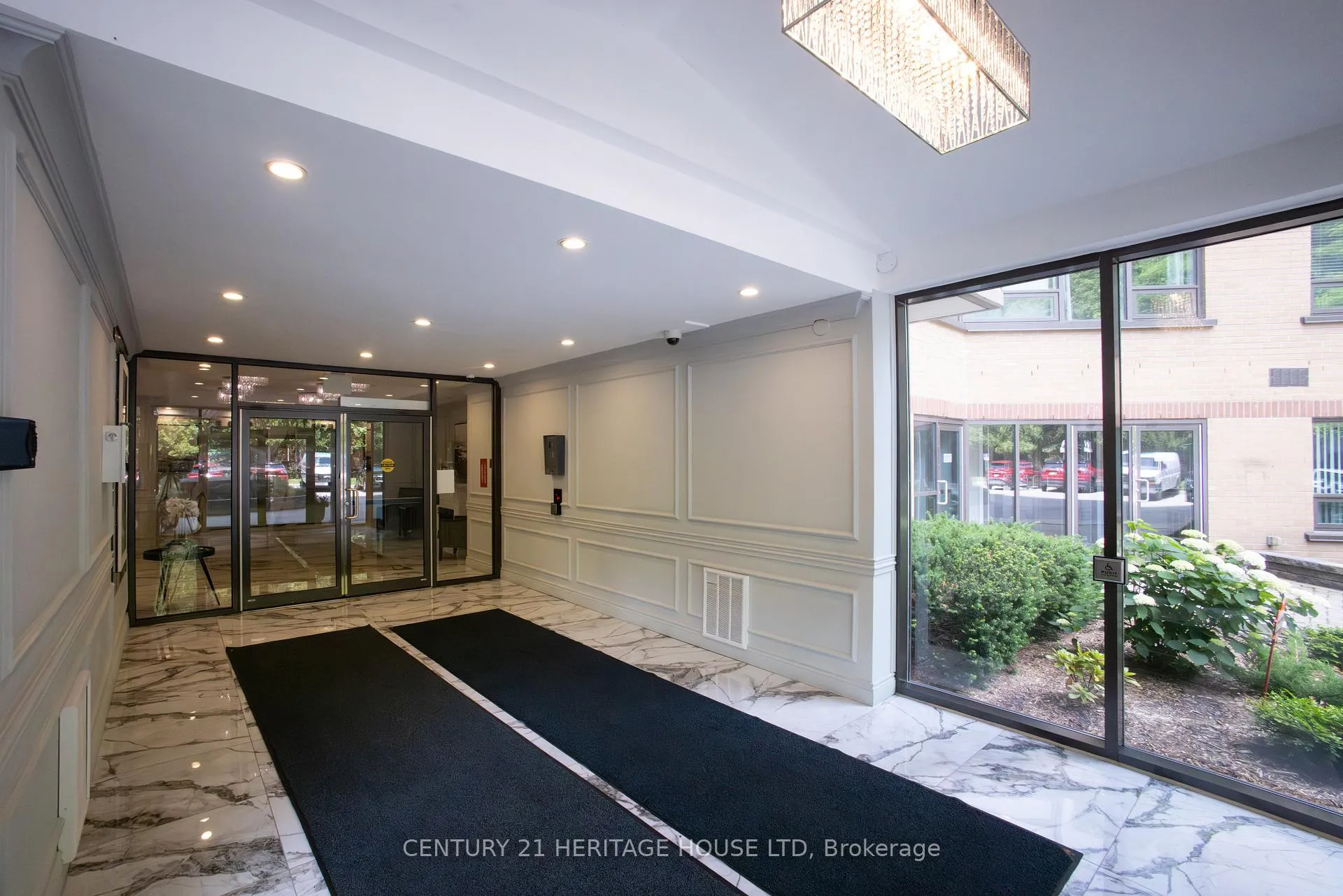 Photo 30 of Unit 305, 237 King Street W, Cambridge, Preston North — HOMEH