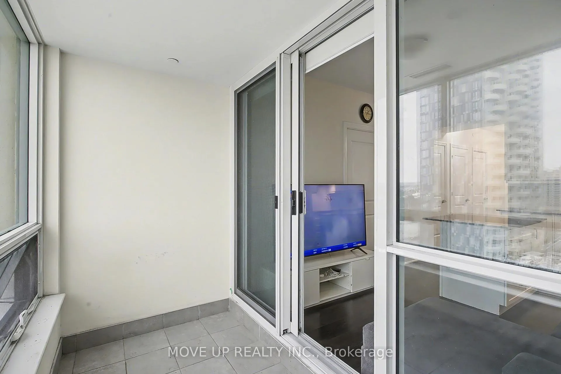 Photo 17 of Unit 1201, 9085 Jane Street, Vaughan, Concord — HOMEH