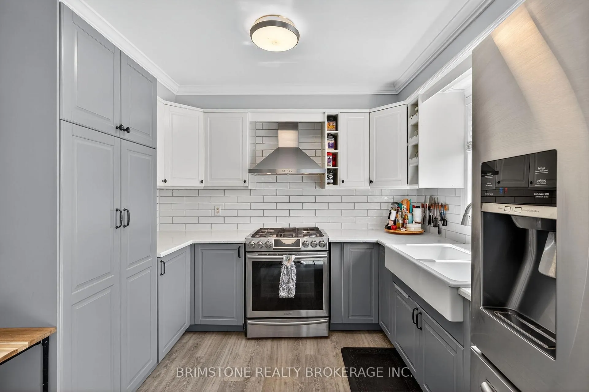 Photo 14 of 116 Bird Street, Barrie, Edgehill Drive — HOMEH