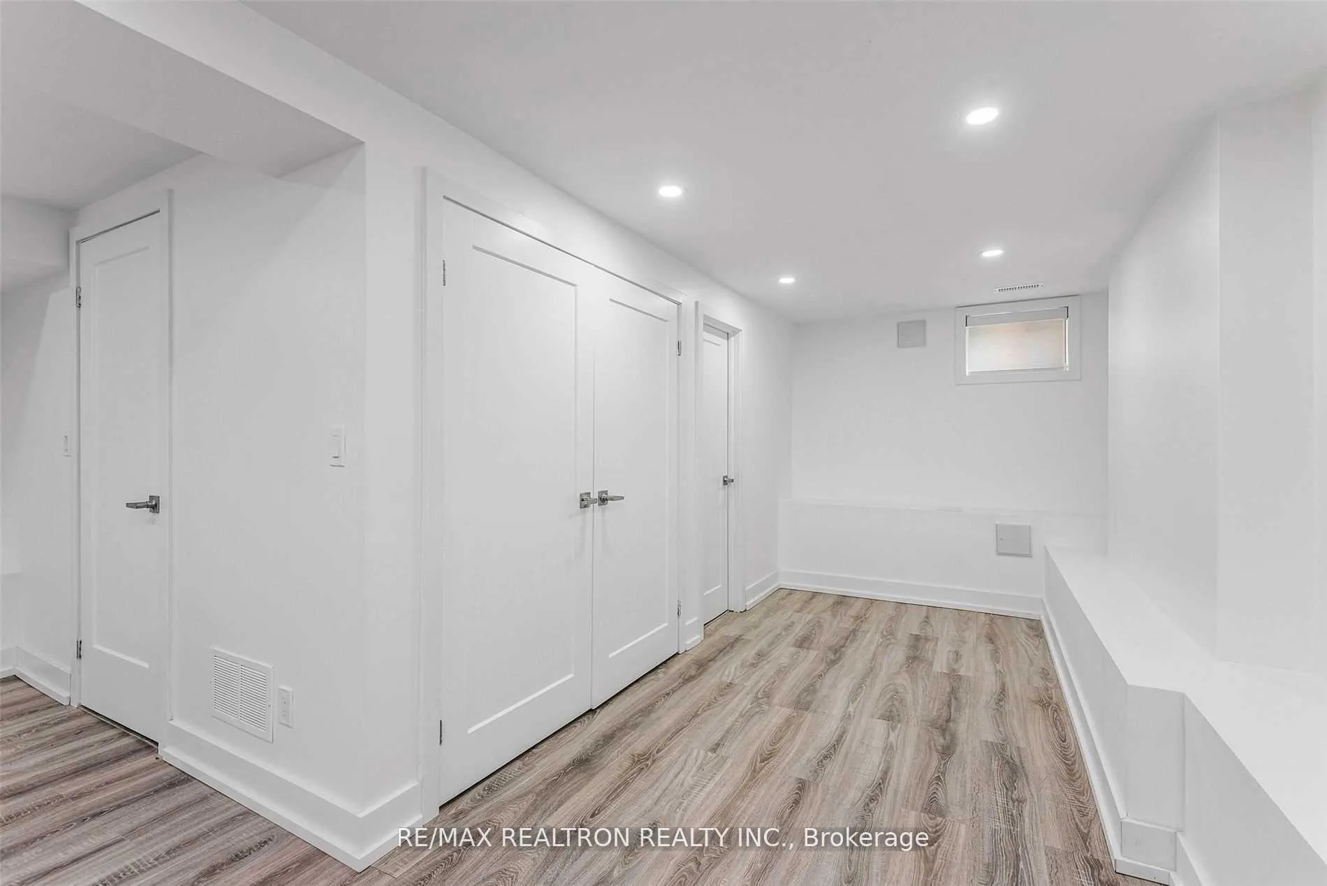 Photo 10 of 76 Lawrence Avenue W, Toronto, Lawrence Park North — HOMEH