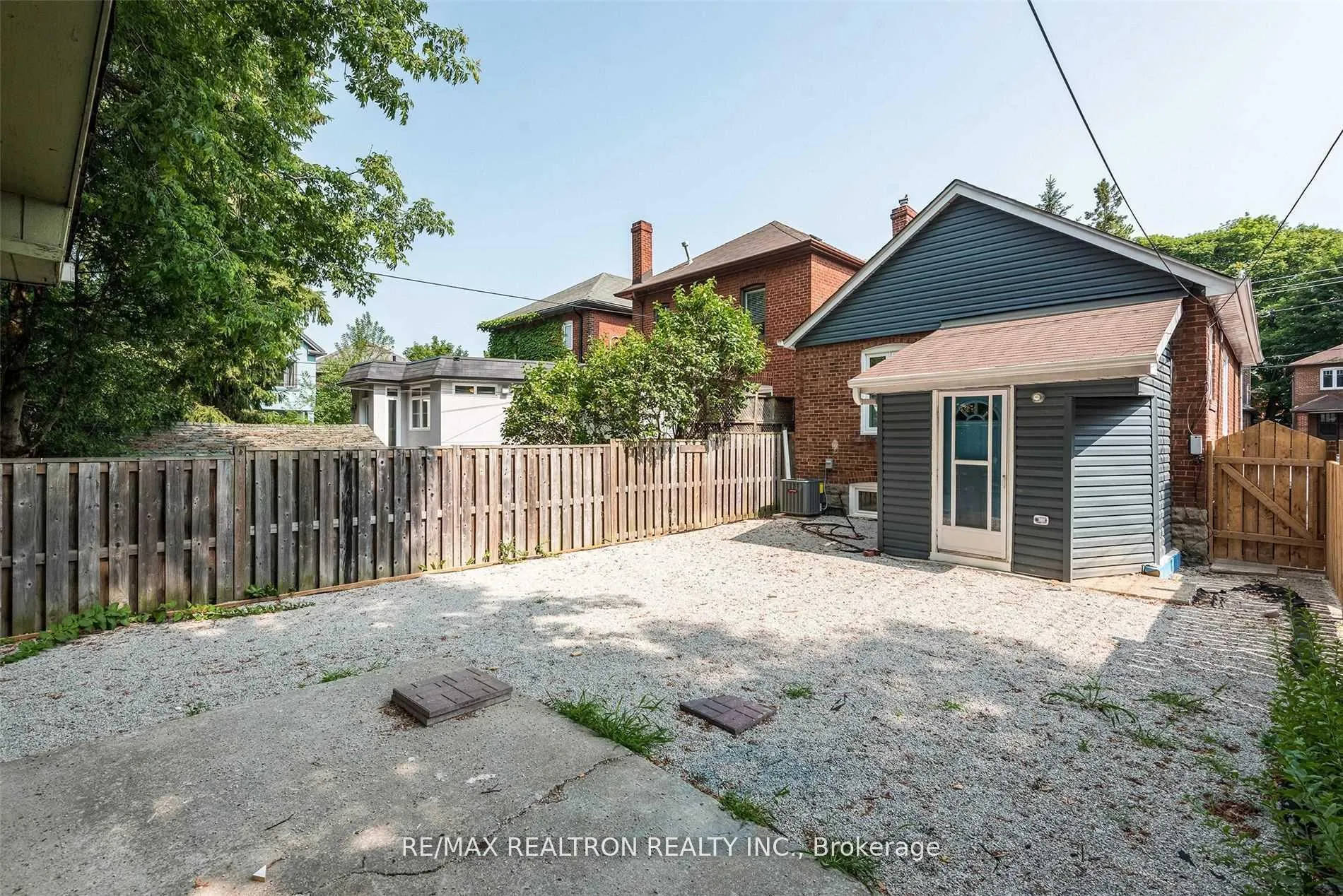 Photo 16 of 76 Lawrence Avenue W, Toronto, Lawrence Park North — HOMEH