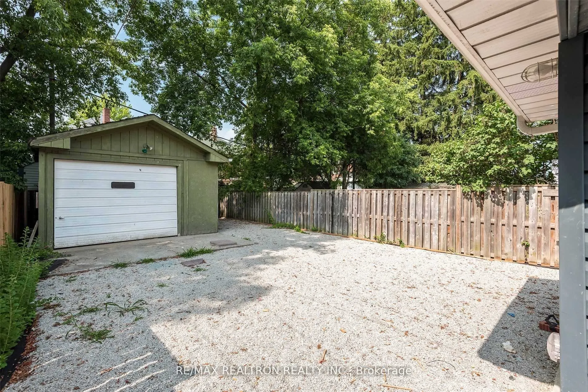 Photo 18 of 76 Lawrence Avenue W, Toronto, Lawrence Park North — HOMEH