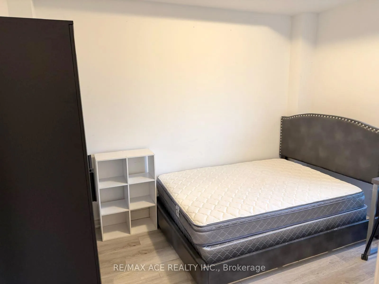 Photo 13 of Unit 504, 158 King Street N, Waterloo, Downtown Waterloo — HOMEH